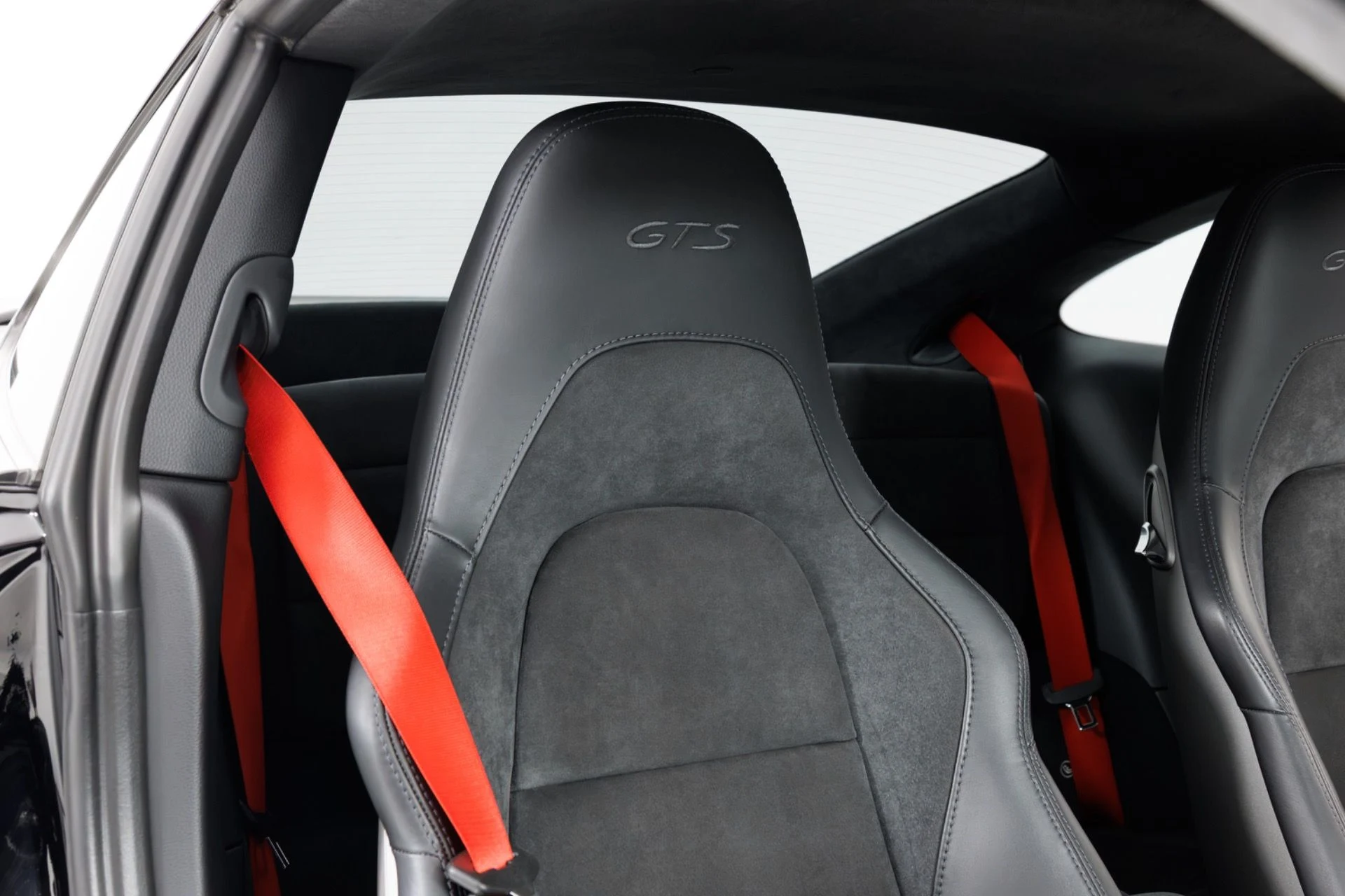 mph032_1326157624_Used_2017_Porsche_911_Carrera_GTS_1787861335_2eb7854ceb