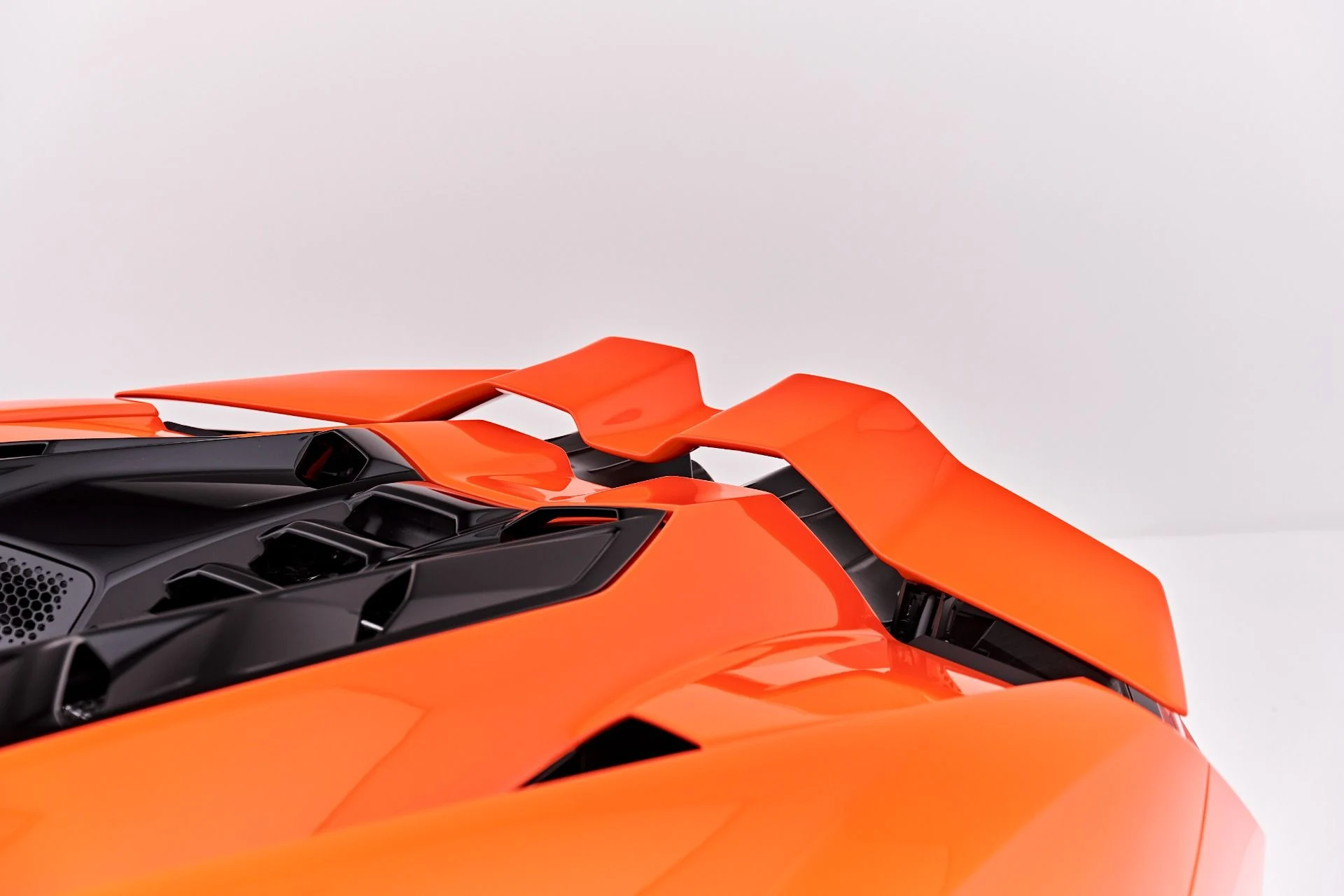 mph032_1326668062_Used_2024_Lamborghini_Revuelto_Base_1787792769_b76e25f014