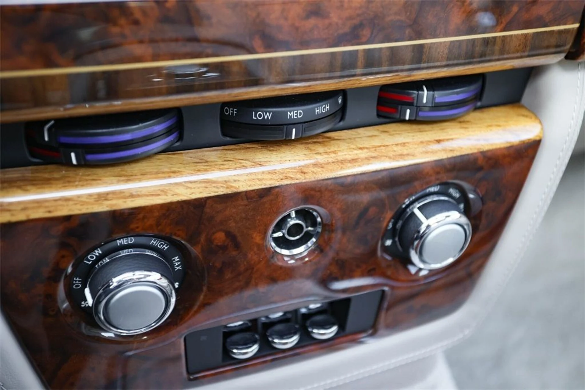 mph032_1336448263_28839f1c28a73a9dd1db8a0100f6a03c_f2afcfadd8