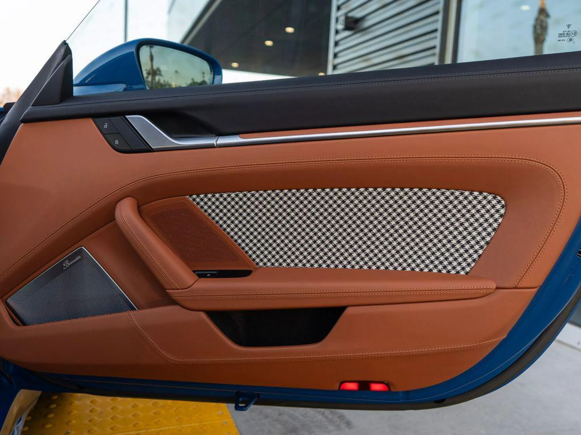 mph032_1347004294_b4_Kt_Bgy_Cx9_QZ_5a_MUT_8p_Nv_KG_Fj_R4_9483afb67d