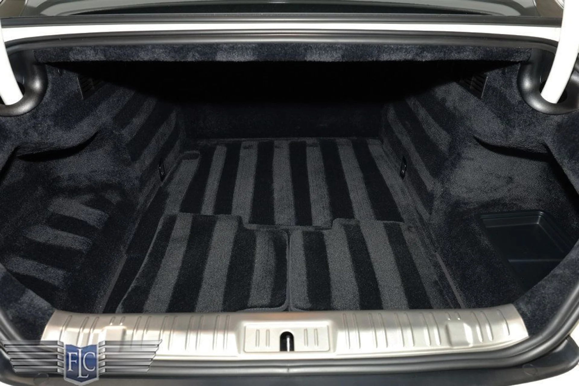 mph032_1360616578_used_2015_rolls_royce_wraith_2drcoupe_9689_22975127_33_1024_600e7e75e1