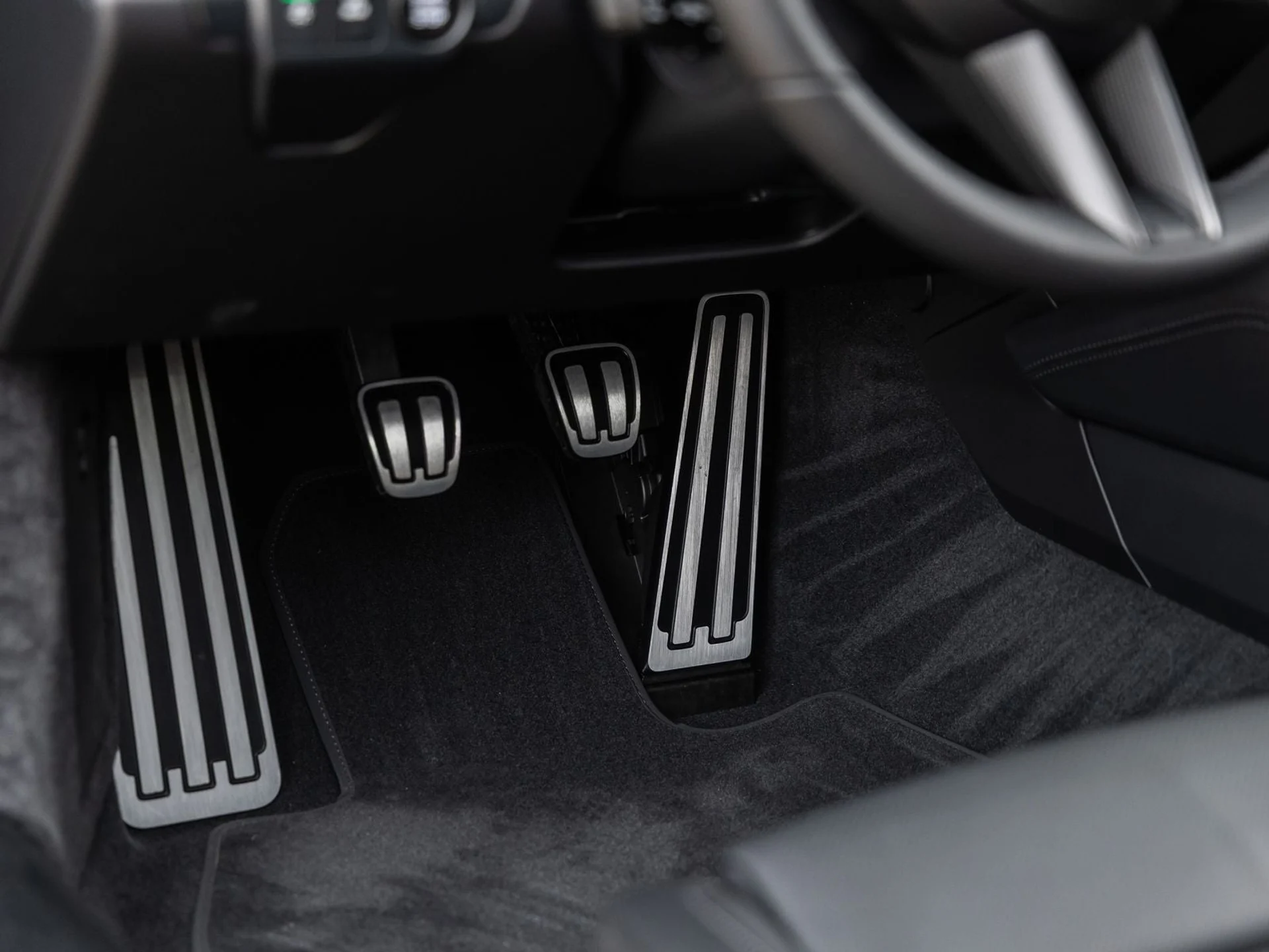 mph032_1362637874_33_fec1d09136