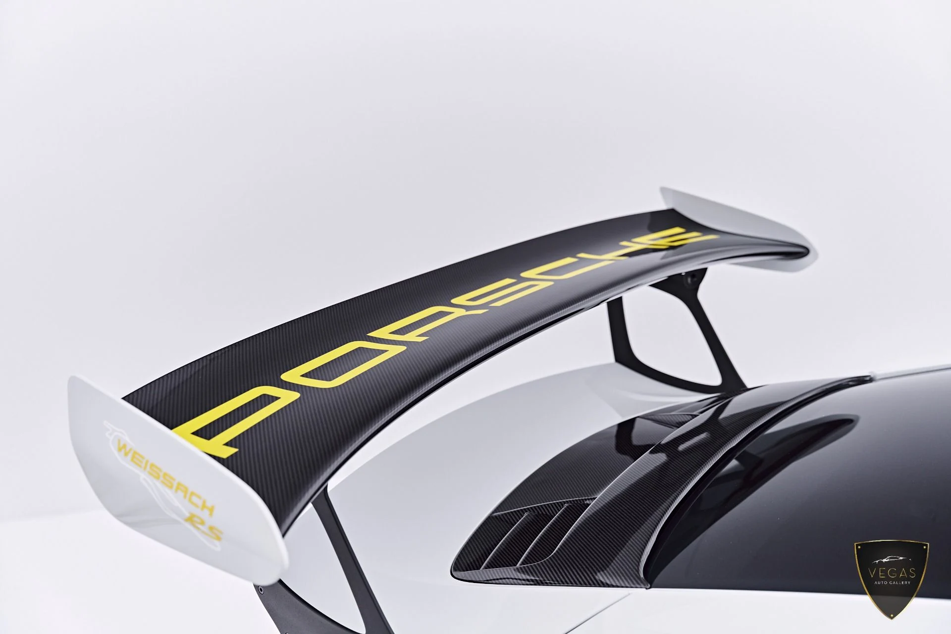 mph032_1363612142_Used_2019_Porsche_911_GT_3_RS_1783382317_a135ab7169