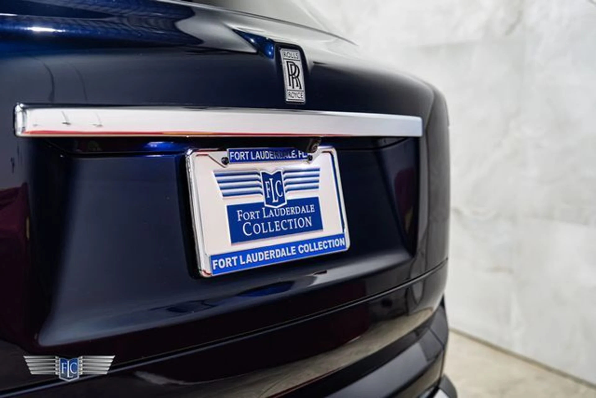 mph032_1365913414_used_2023_rolls_royce_cullinan_sportutility_9689_23087189_37_640_e081b6a359