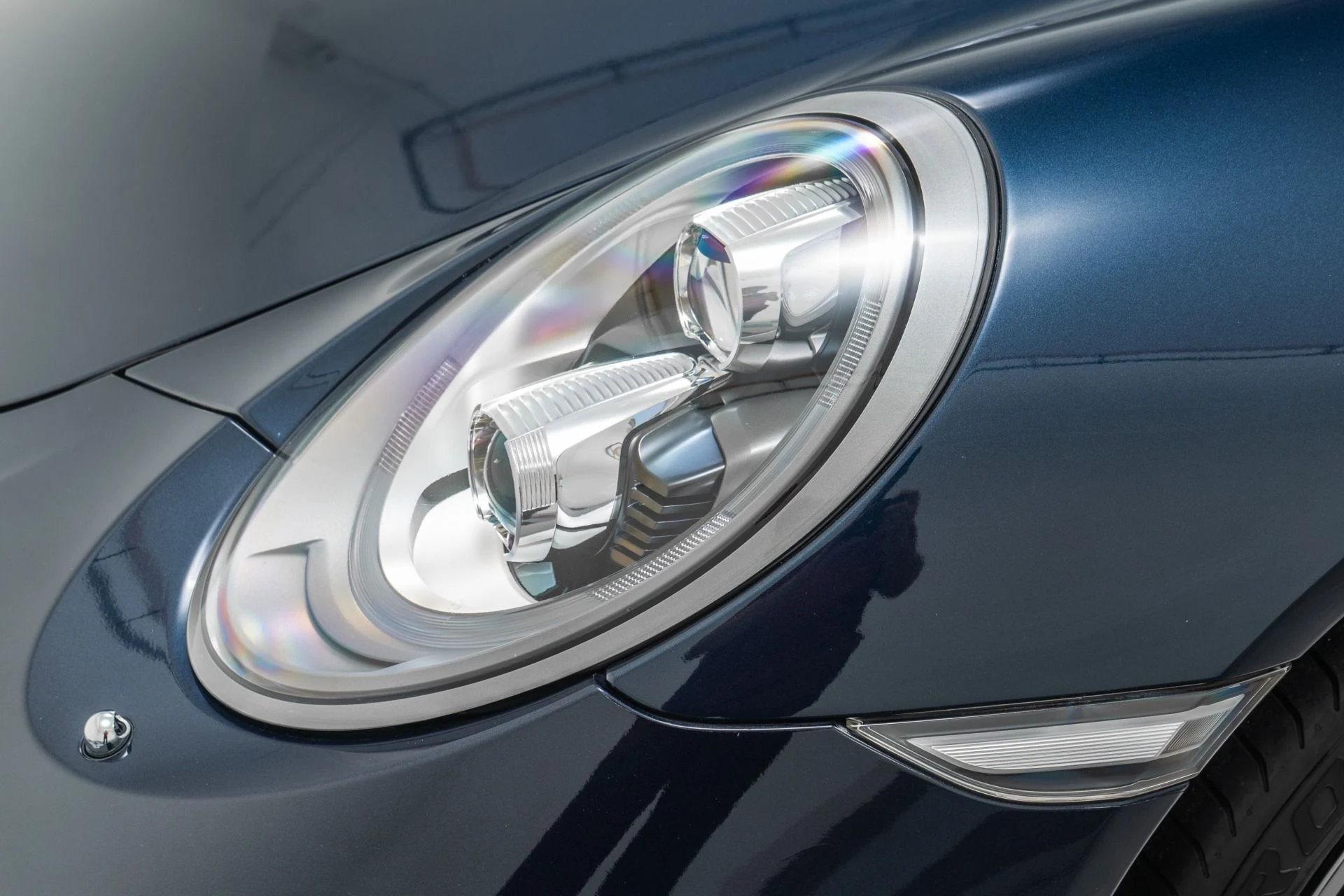 mph032_1374829810_Used_2015_Porsche_911_Turbo_S_Cabriolet_1754336206_67348c33df