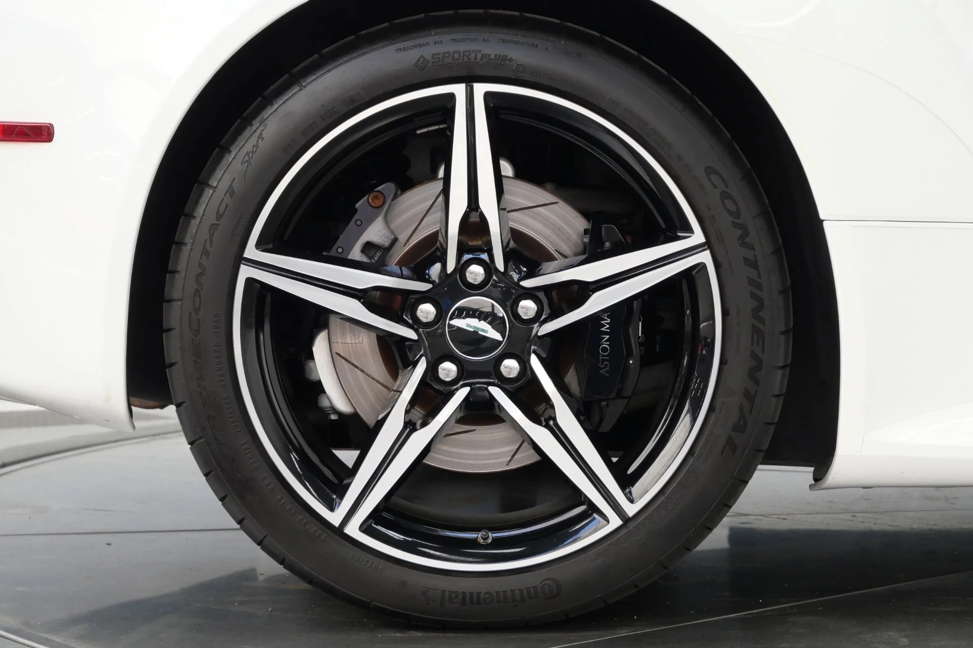 mph032_1378369395_Used_2016_Aston_Martin_V8_Vantage_GT_7_Speed_Manual_Low_Miles_Sport_Exhaust_1777396447_feb8a75c44