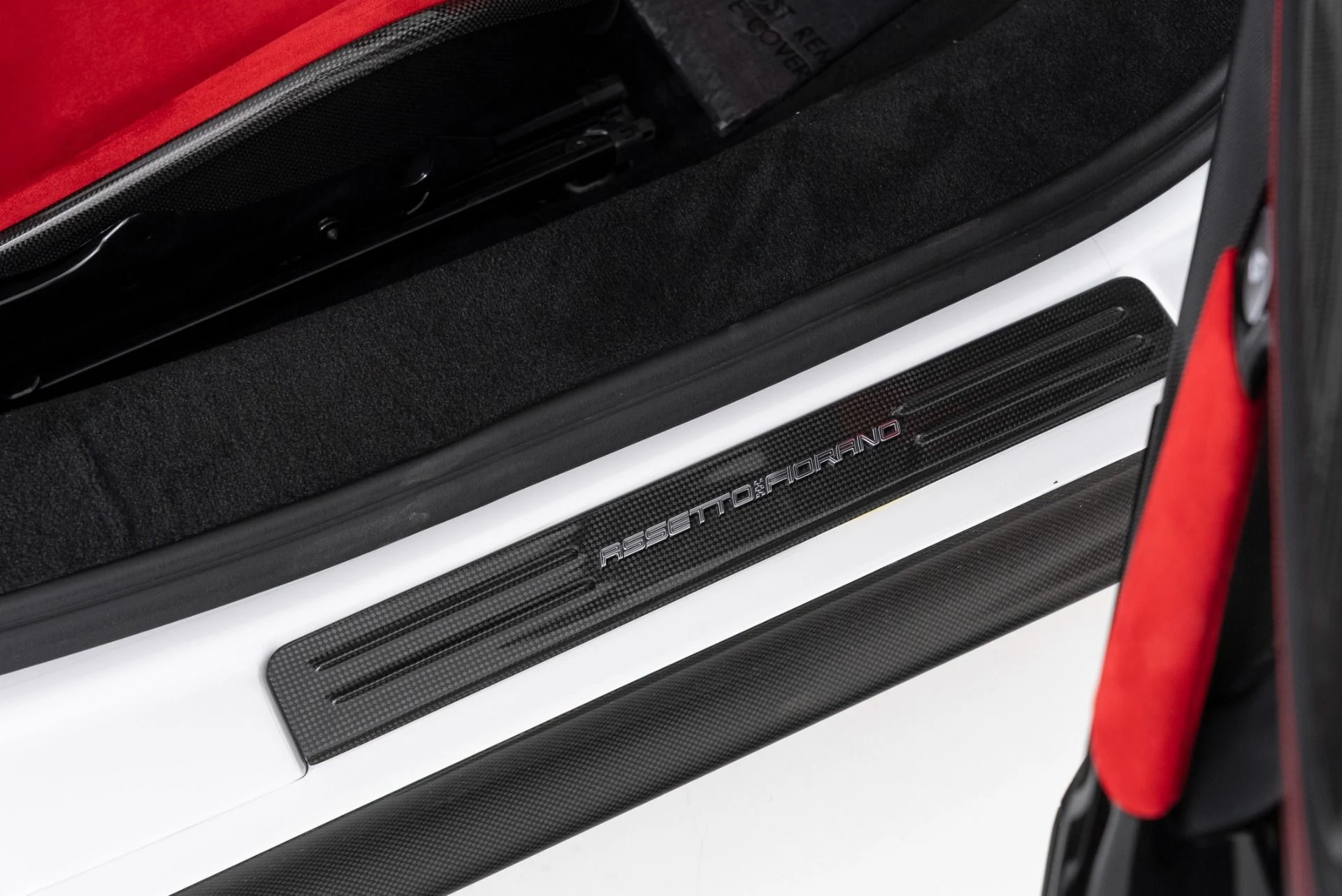 mph032_1382989839_Used_2024_Ferrari_SF_90_Spider_1753904231_e76b7fc53c