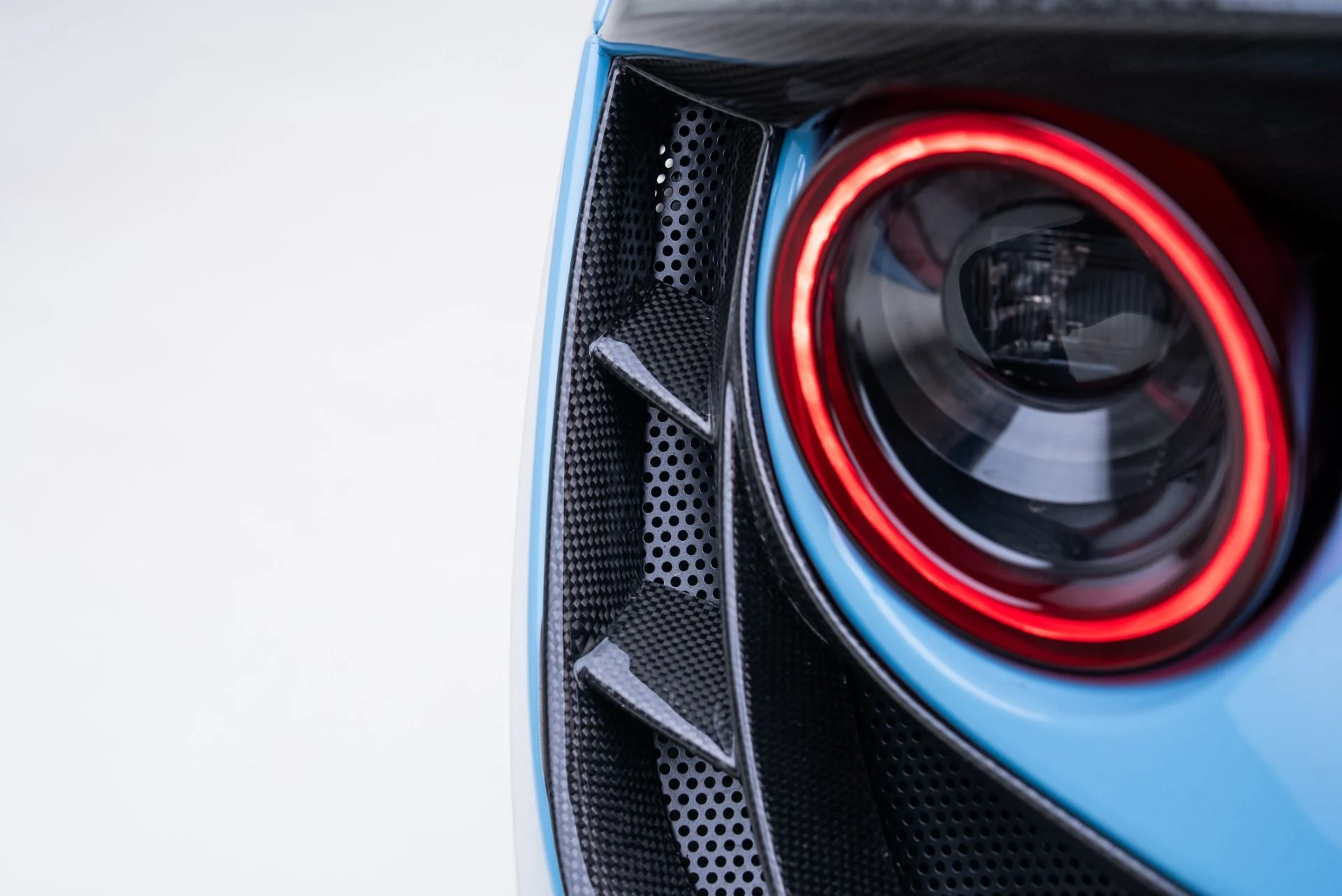 mph032_1403506422_Used_2020_Ferrari_F8_1773700374_9b53d4b33b