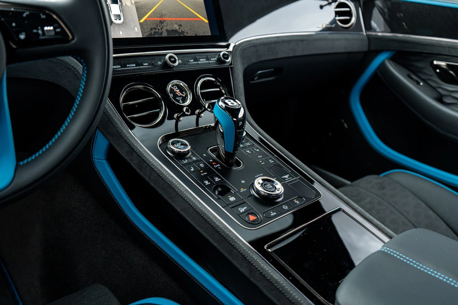 mph032_1413531563_eda30b03_26be_4bf0_8707_ef777547b2ef_e5dec6ffbc