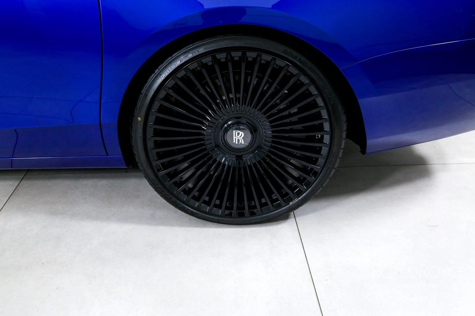 mph032_1429458847_Used_2022_Rolls_Royce_Ghost_1751579647_76955f52a2