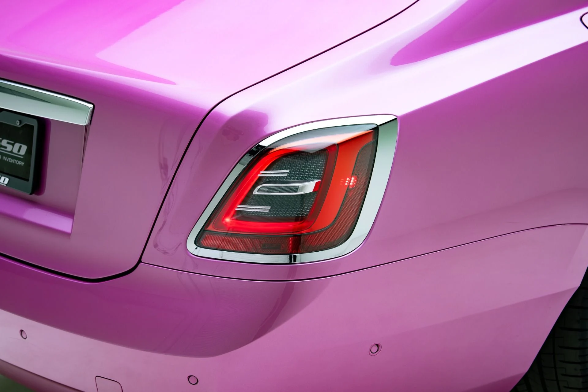 mph032_1432775429_Used_2021_Rolls_Royce_Ghost_1777047146_d03a26eef1