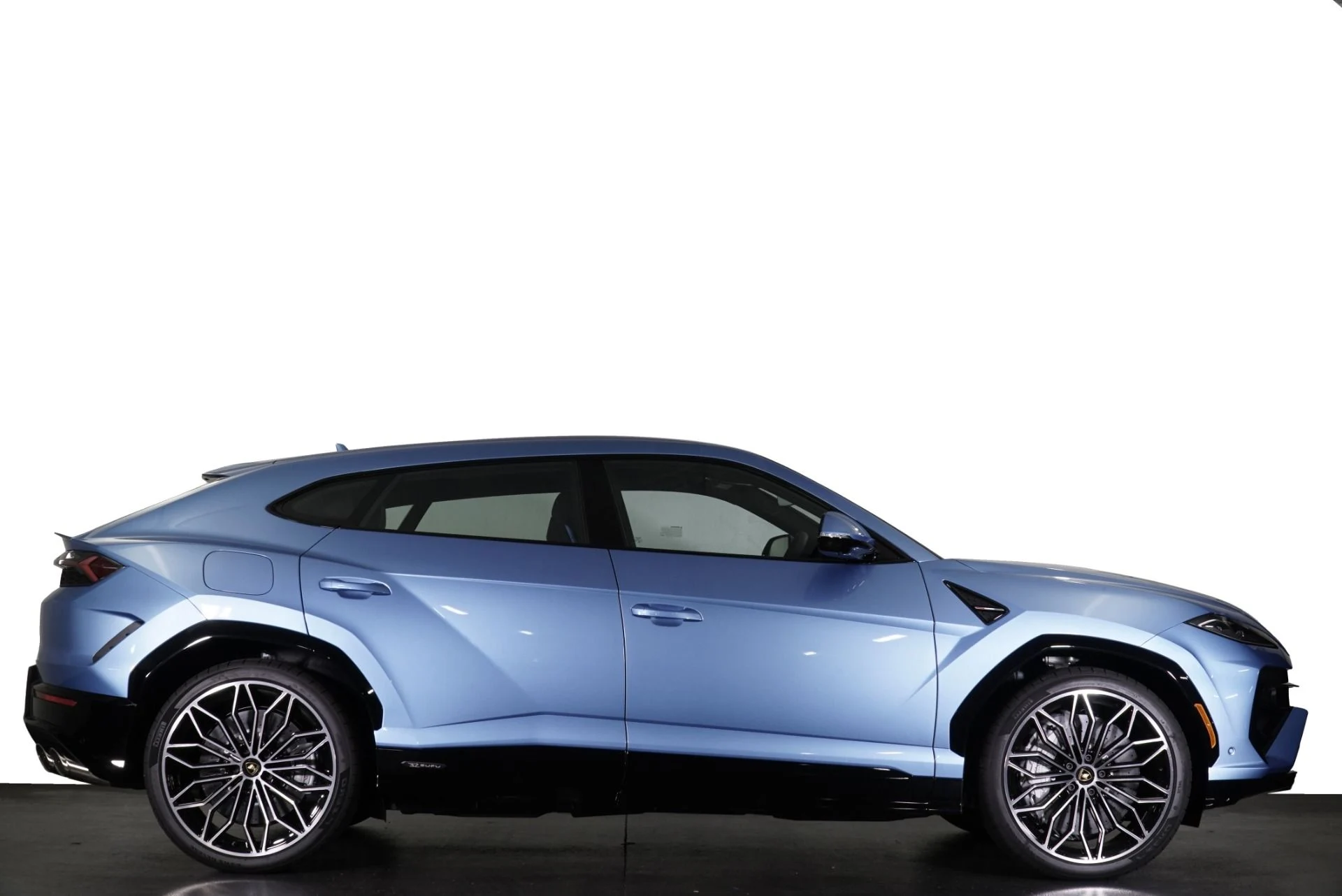 mph032_1467367100_New_2025_Lamborghini_Urus_SE_1760113903_351bee871f