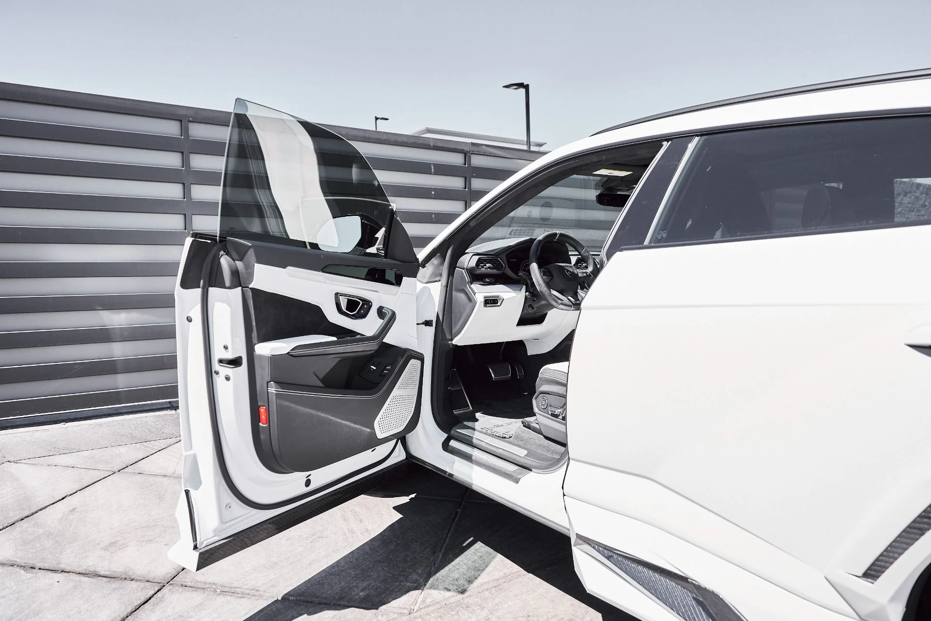 mph032_1473067013_Used_2019_Lamborghini_Urus_Base_1776301847_8b6ddb7791