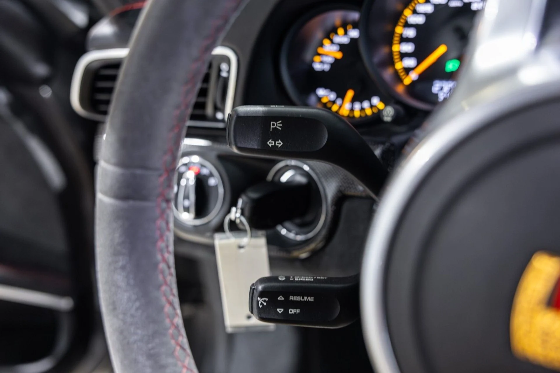 mph032_147492913_eg_9164709b59