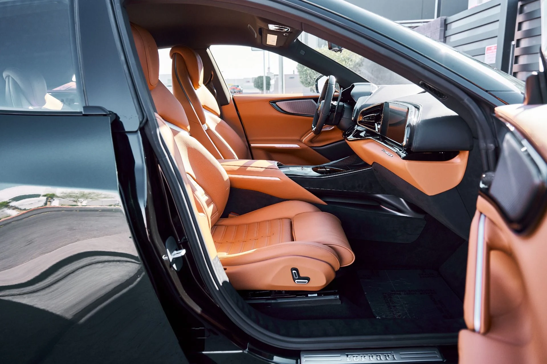 mph032_1484636306_Used_2026_Ferrari_Purosangue_1771462128_8304160f5d