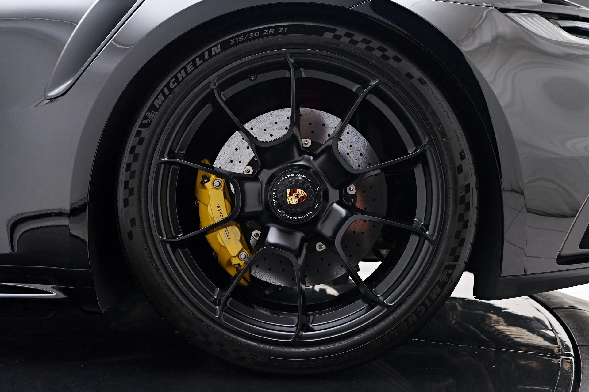 mph032_1490627584_Used_2021_Porsche_911_Turbo_S_1755568344_8514a8e190