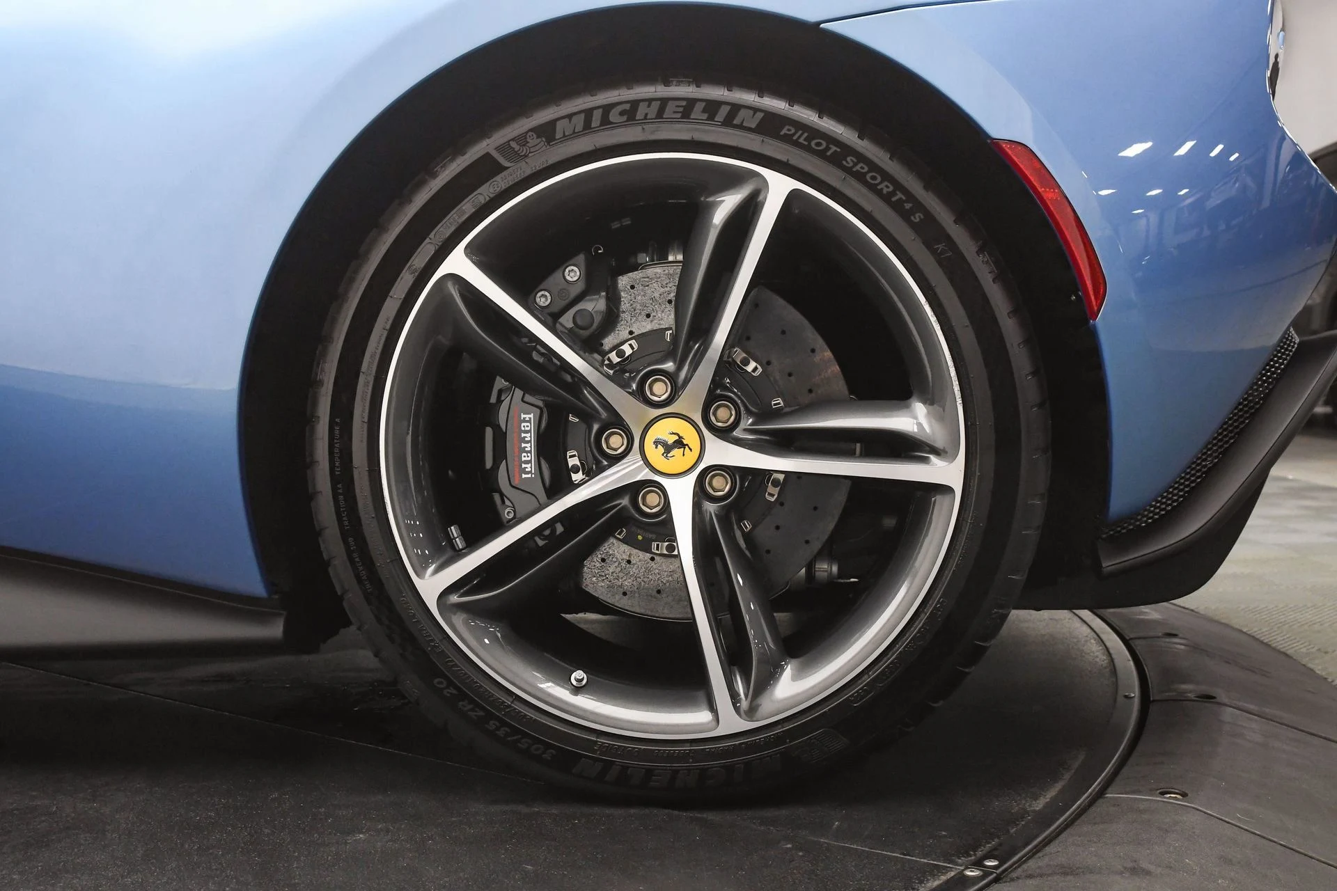 mph032_1491469793_6aa1b99d00a54f22af962438f77d2317_049f478327