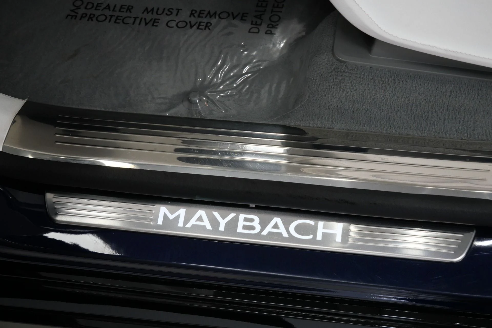 mph032_1497334243_Used_2024_Mercedes_Benz_Maybach_GLS_600_4_MATIC_Factory_Two_Tone_paint_Polished_Wheels_Loaded_1774374618_56b9a580f7