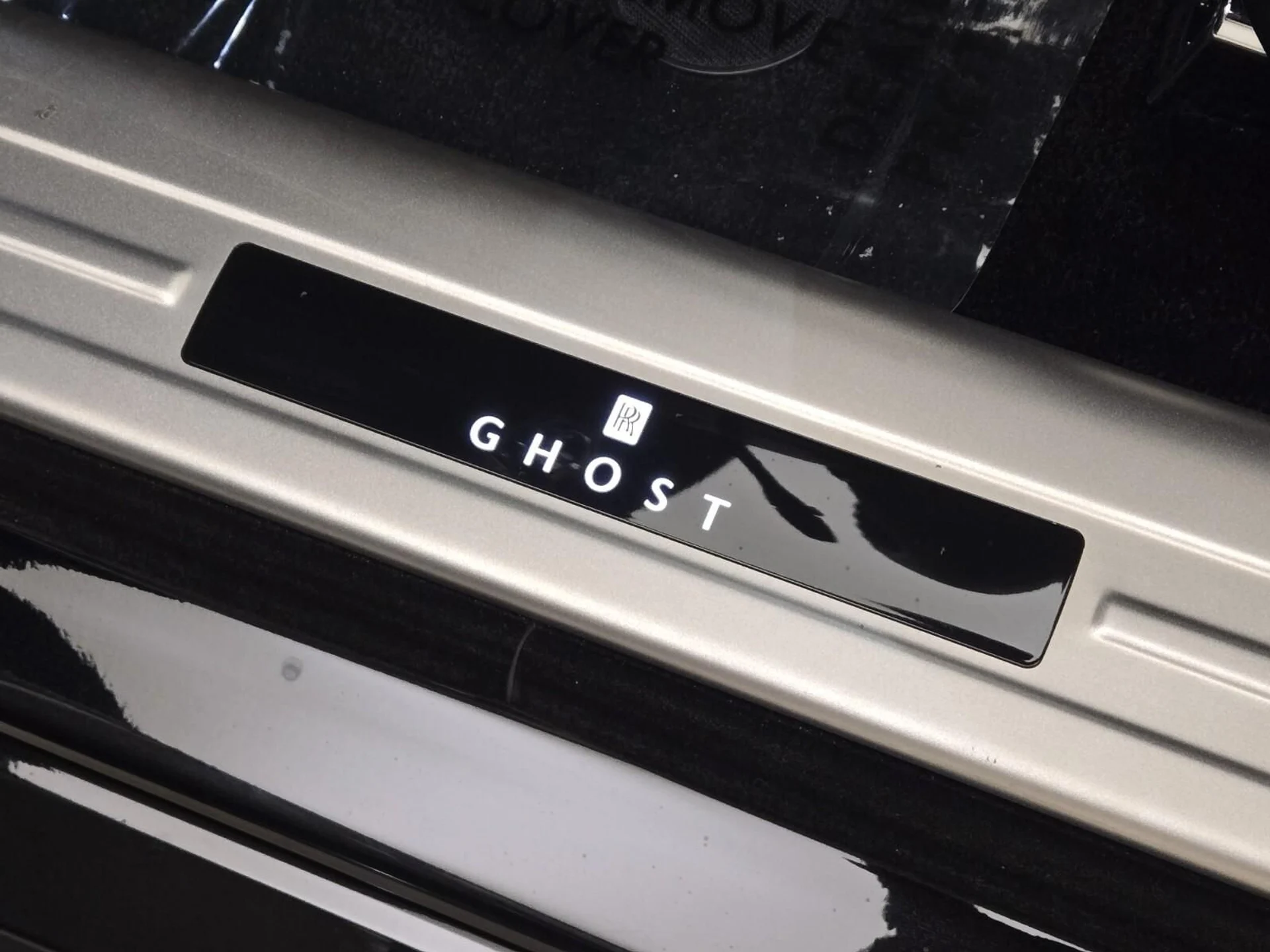 mph032_1506810449_Used_2025_Rolls_Royce_Ghost_1777356194_2e0b41d1af