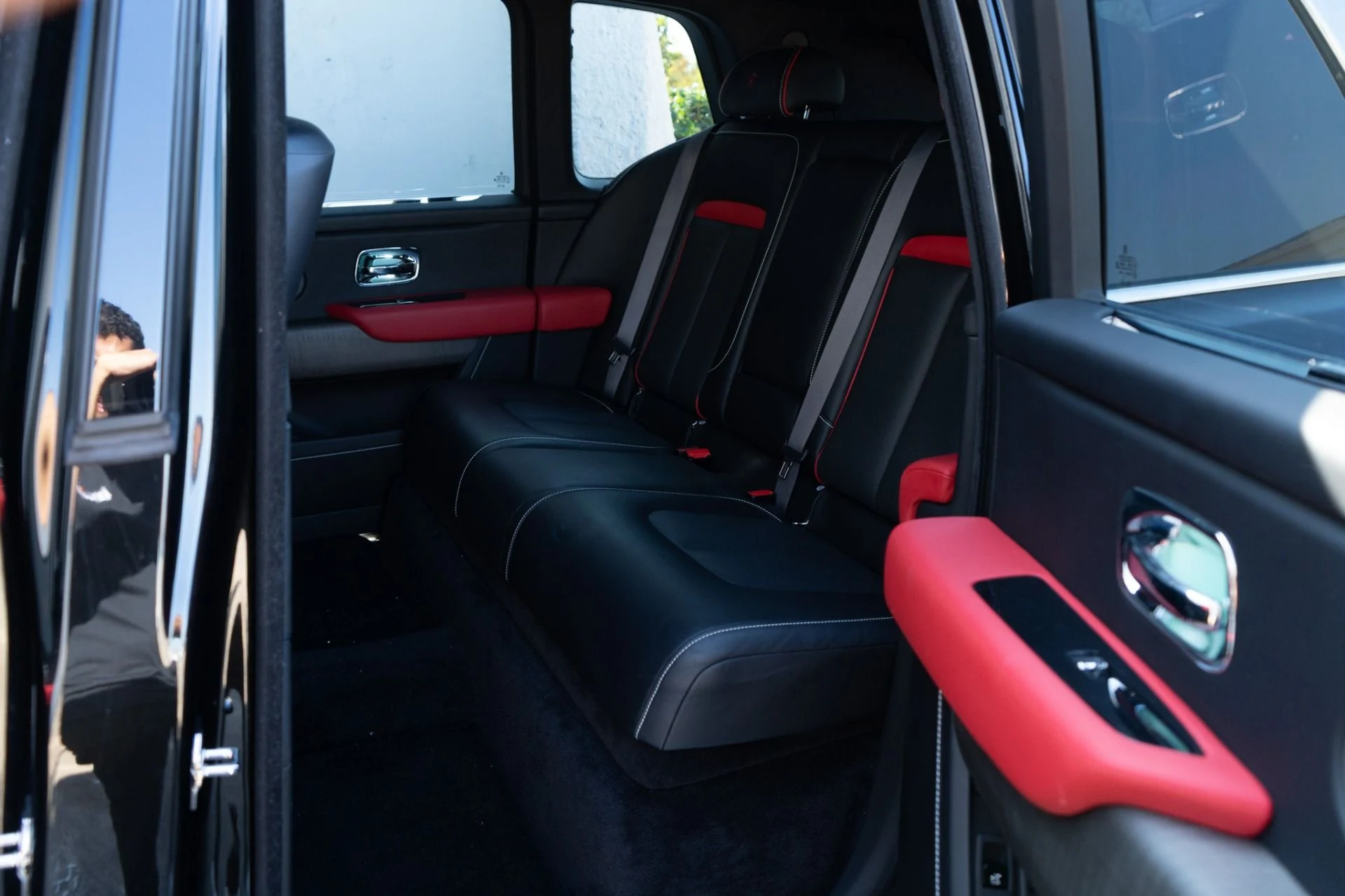 mph032_1534227869_Used_2023_Rolls_Royce_Cullinan_1765314803_22ffea35c8