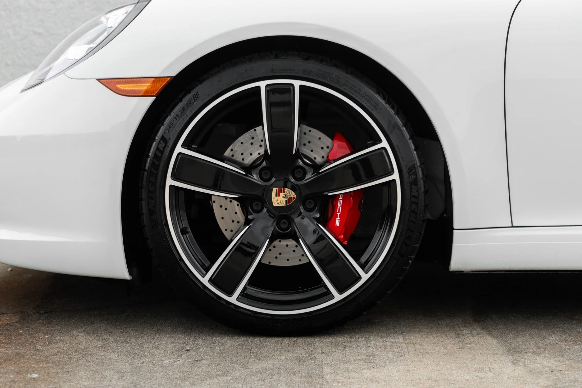 mph032_1534943527_Used_2018_Porsche_911_Carrera_S_1778021411_6177321ba8