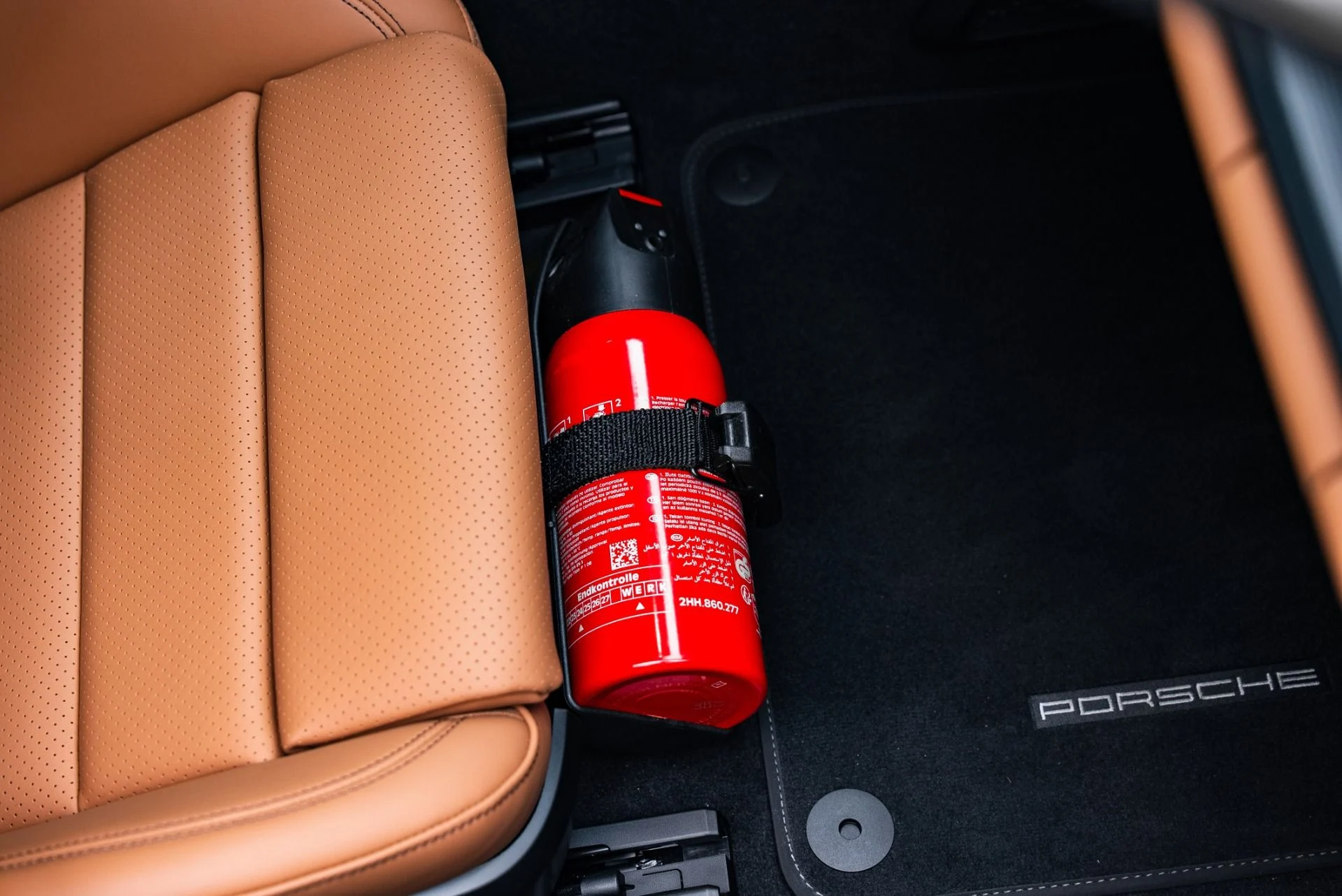 mph032_1540290633_Used_2024_Porsche_911_GT_3_Touring_1765917490_b5548b3b6a