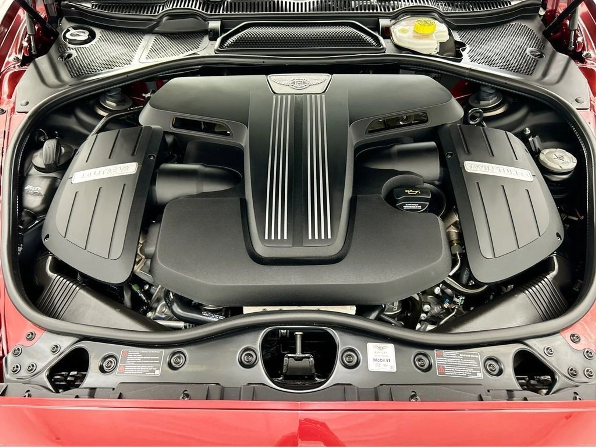 mph032_1545693586_used_2017_bentley_continental_gtv8convertible_8119_22991811_33_1024_c32d588c63