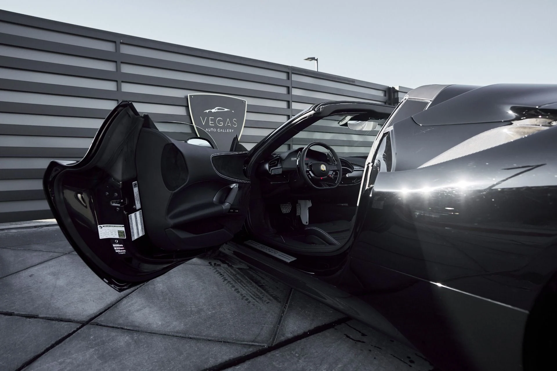 mph032_1548778514_Used_2025_Ferrari_SF_90_Spider_1764059272_b79db73d05