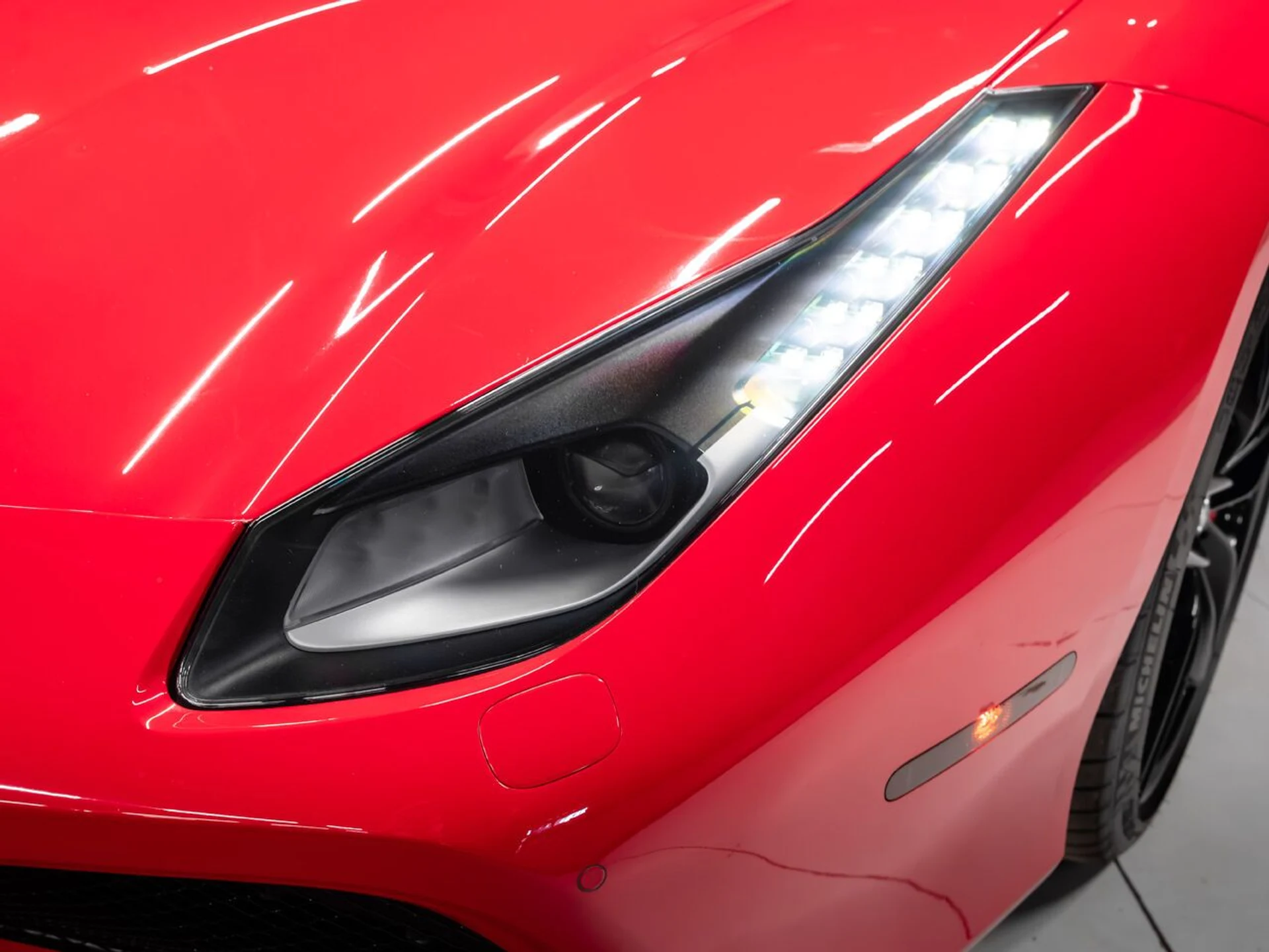 mph032_1560334489_ferrari_488_gtb_2017_ff490dbeb7