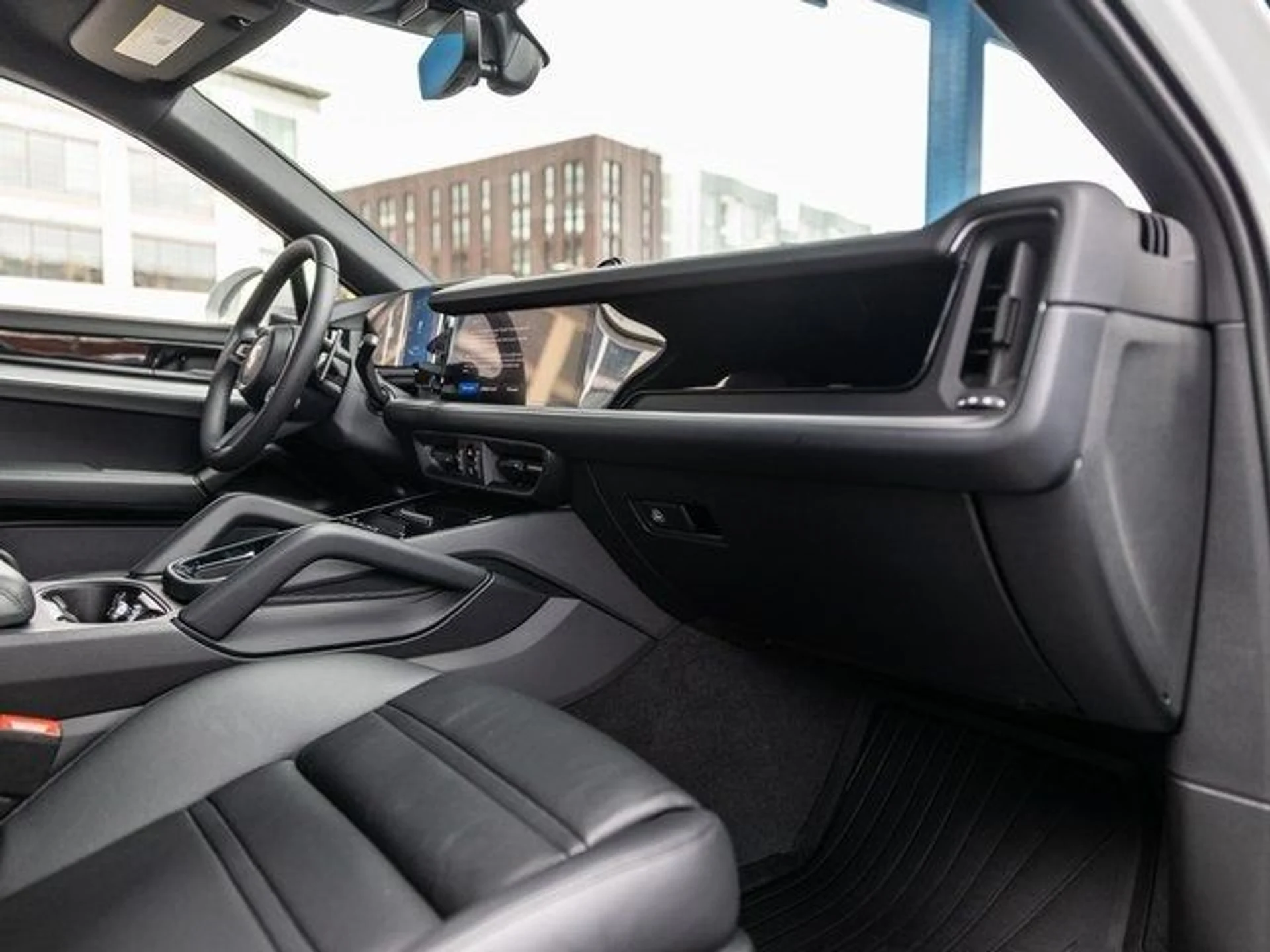 mph032_1567793283_33_546cecb00b