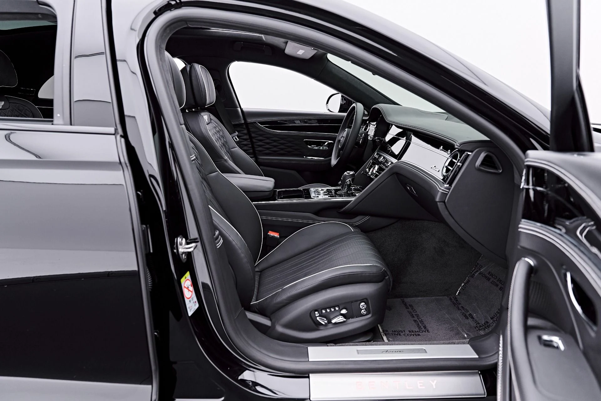 mph032_1575841747_Used_2023_Bentley_Flying_Spur_V8_1789628069_db0cae6d2e