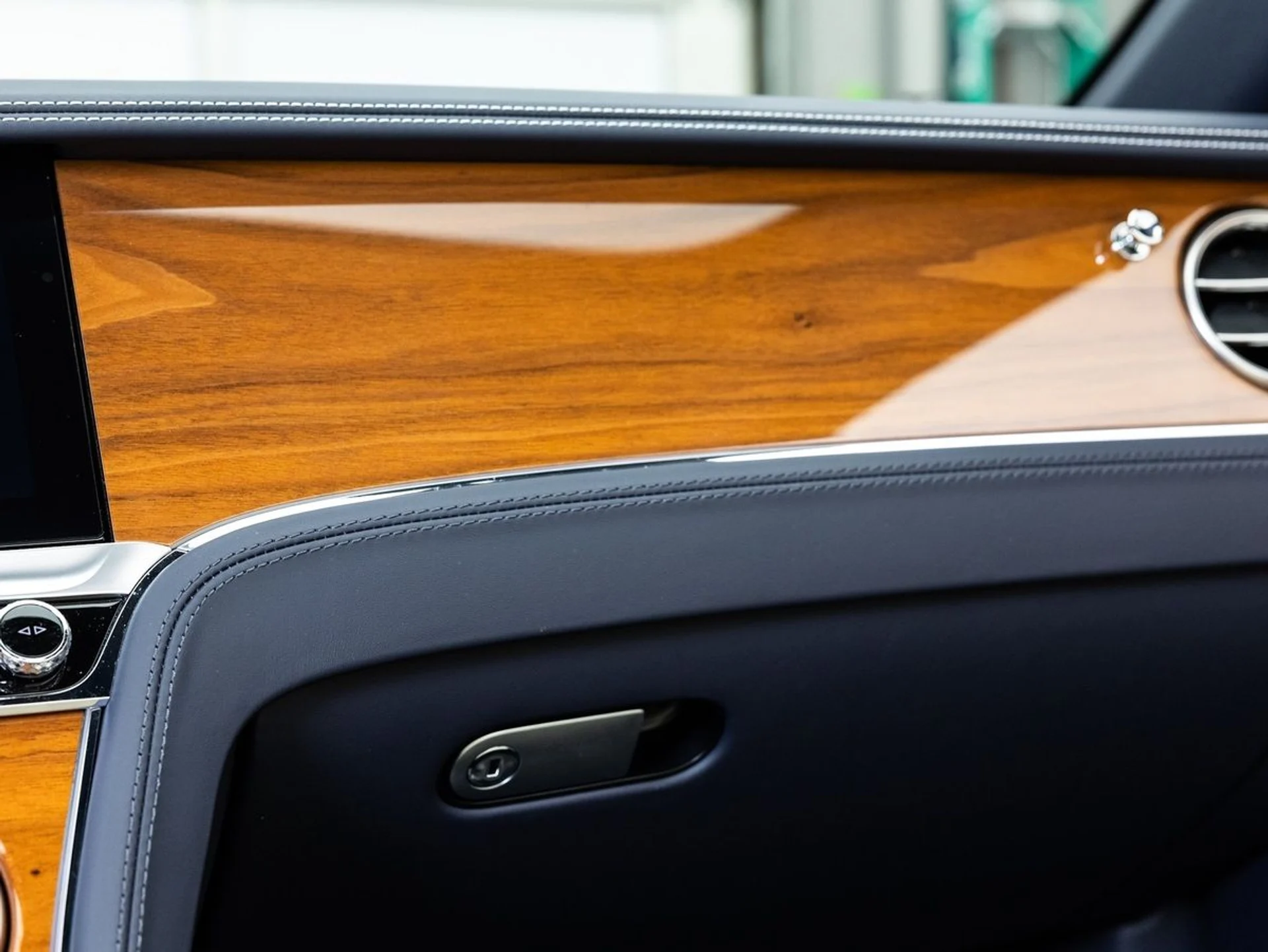 mph032_1585007939_9tiictg443tc4blhndq5ybrutwve_bf7e93265c