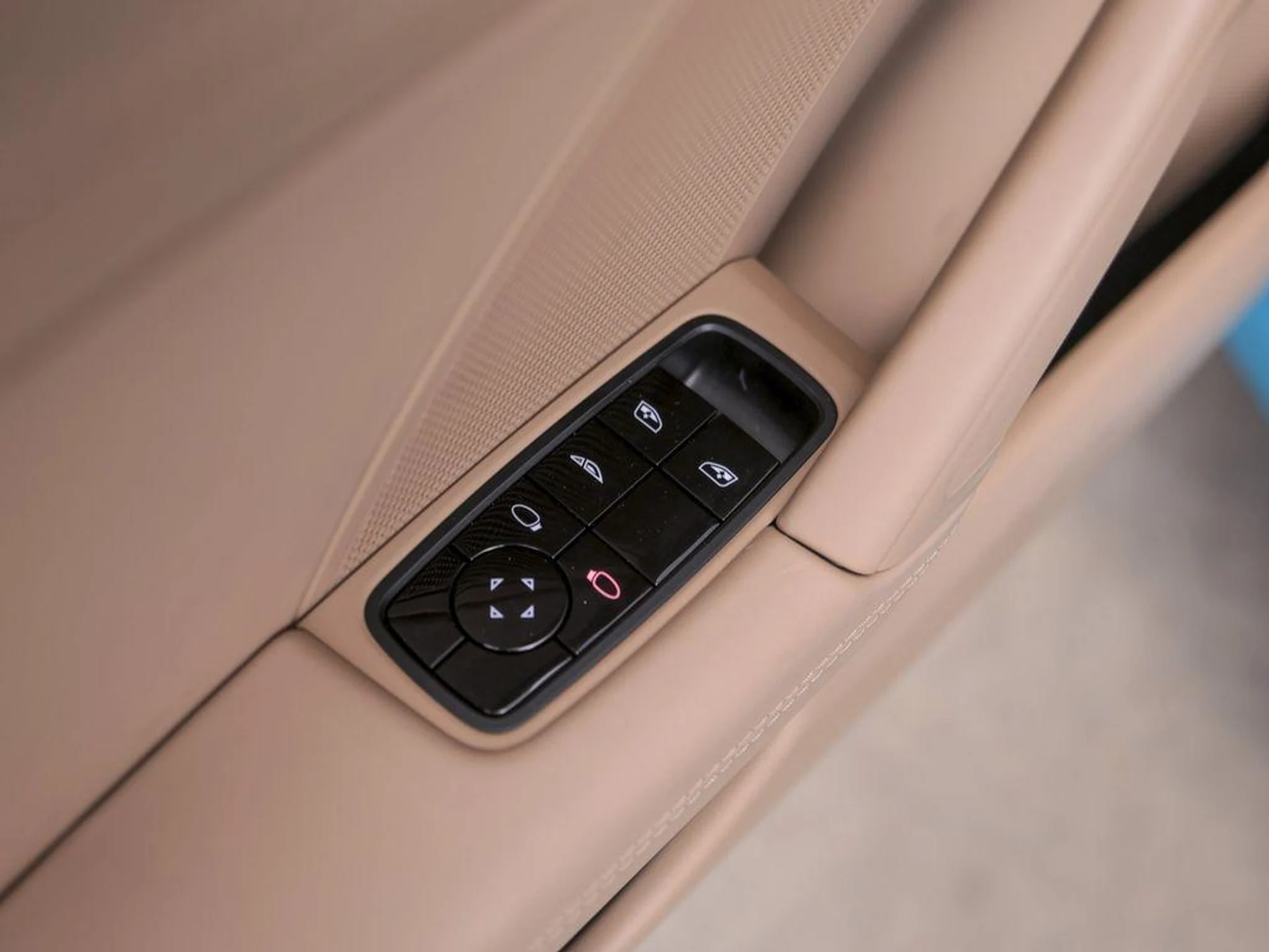 mph032_161141373_e_2_I7n3_Qt_J_Zc_O7_Kb_Qj_NIJF_0ga7_I_326e33d4c9