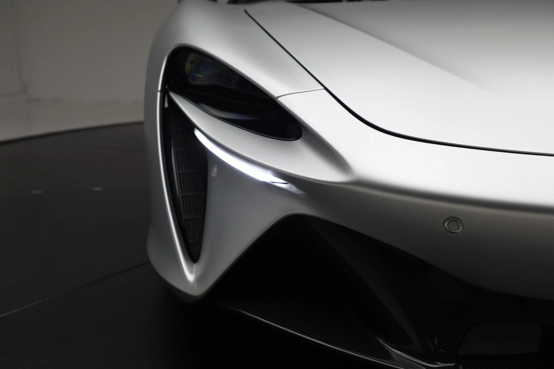 mph032_1612501737_Used_2023_Mc_Laren_Artura_Vision_d8cfa24148