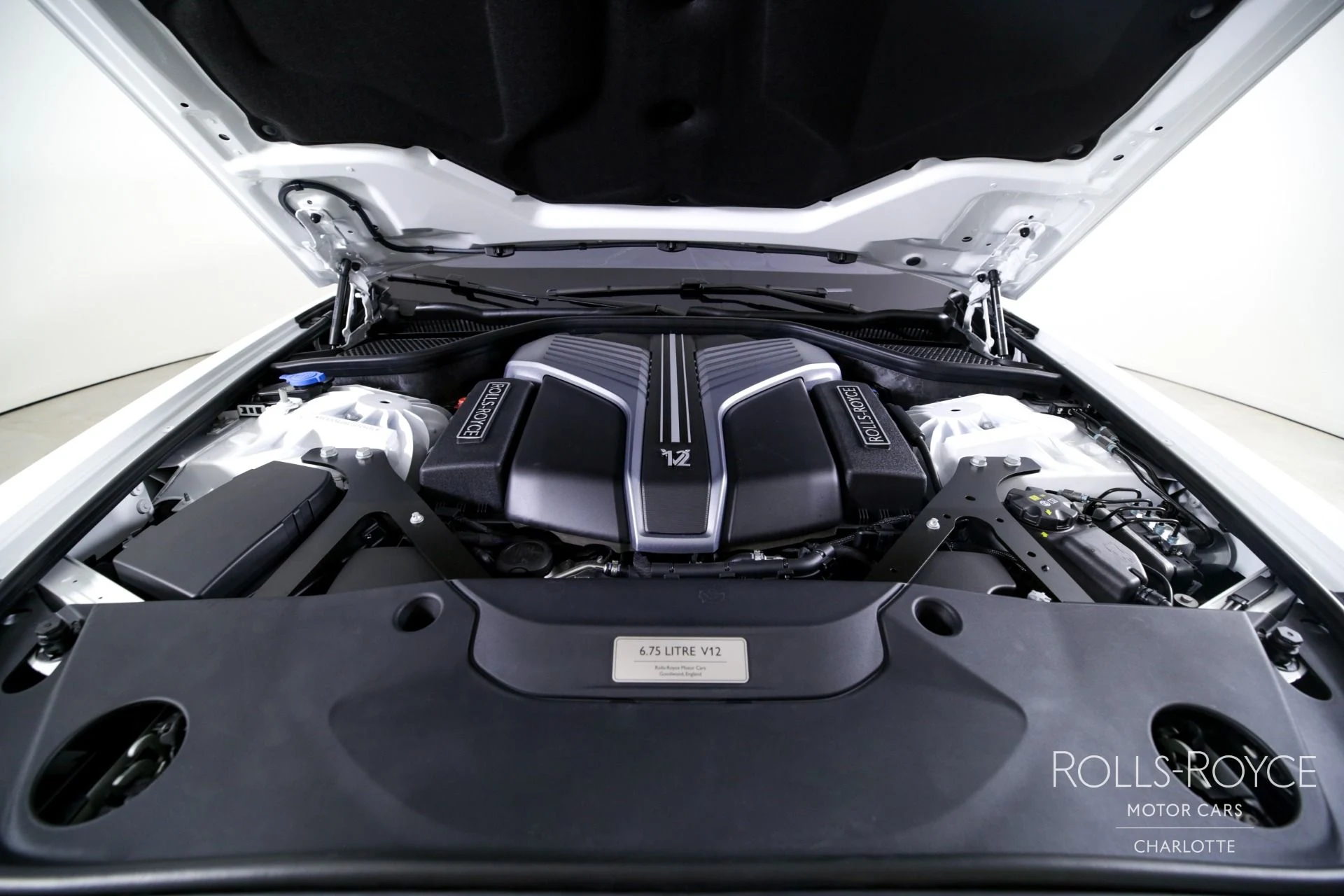 mph032_1631378712_Used_2025_Rolls_Royce_Black_Badge_Ghost_1738883482_c018064d66