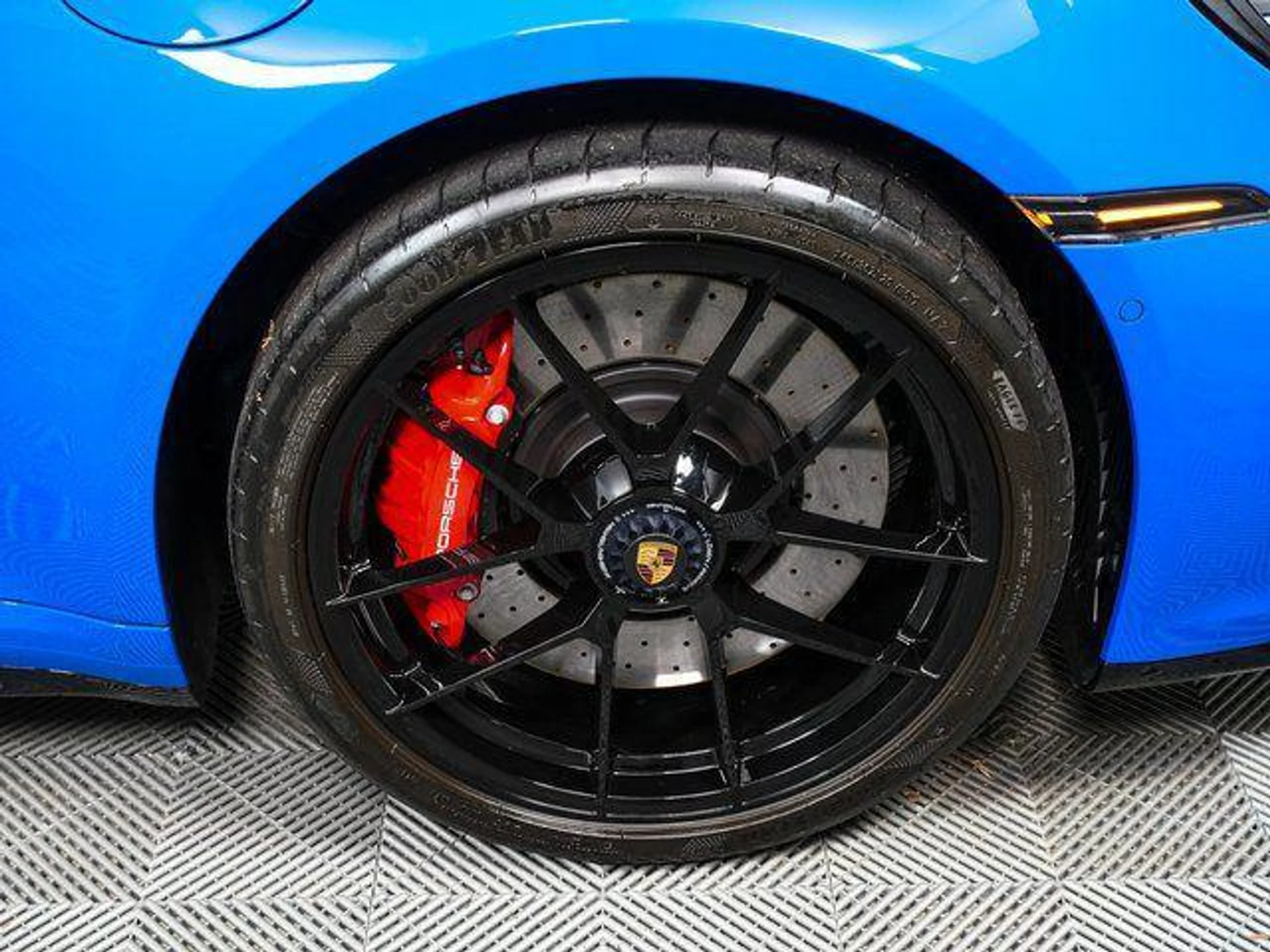 mph032_163403382_s5_Rqgc_A_Cdo3_Ghw_r01_Ewusx_K4_5dd1b6f08d