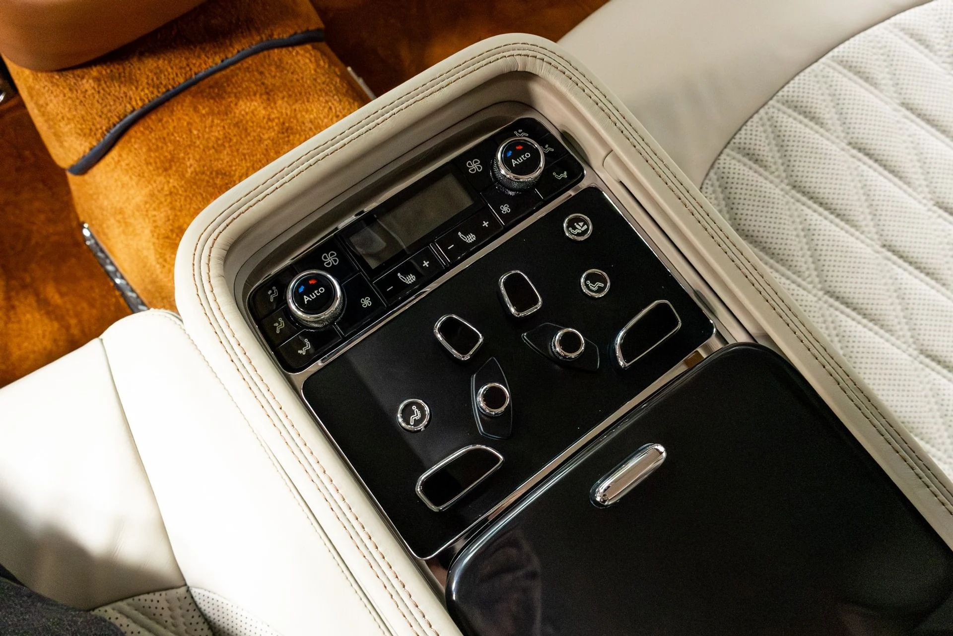 mph032_1639120320_Used_2017_Bentley_Mulsanne_Speed_1775685979_2e4acede49