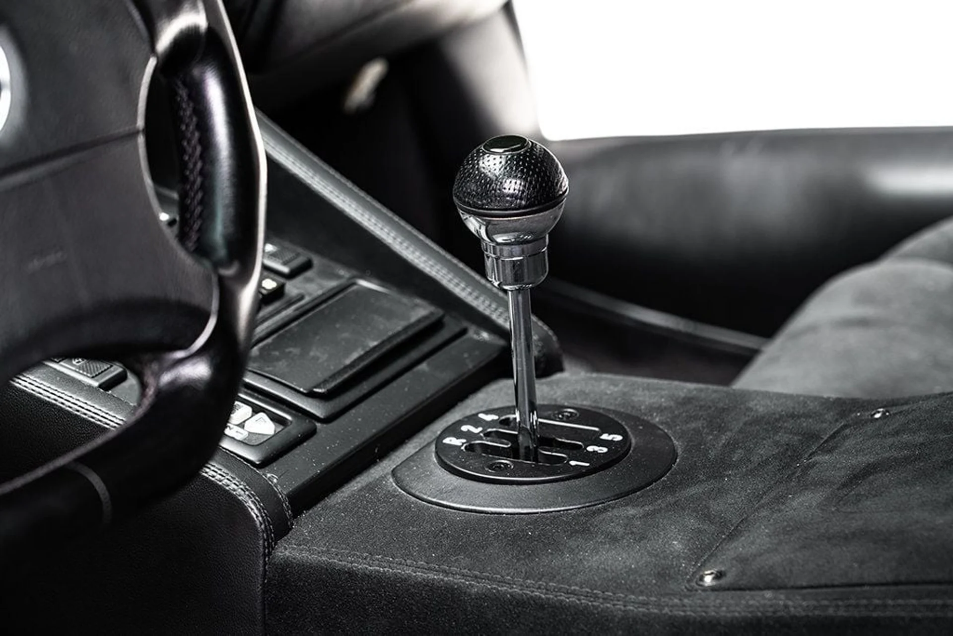 mph032_1640461493_used_1999_lamborghini_diablo_sv_9689_22911634_33_1024_19711cecbe