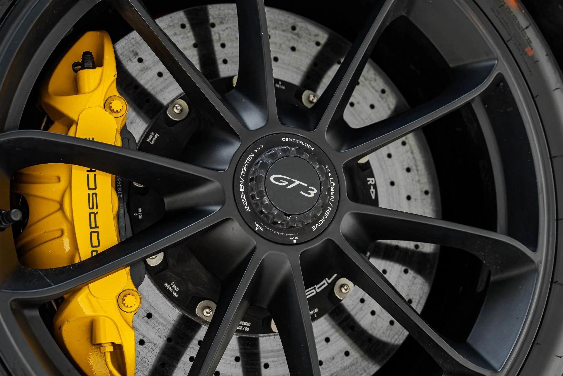 mph032_165744576_Used_2018_Porsche_911_GT_3_1786143731_b44487a0fe