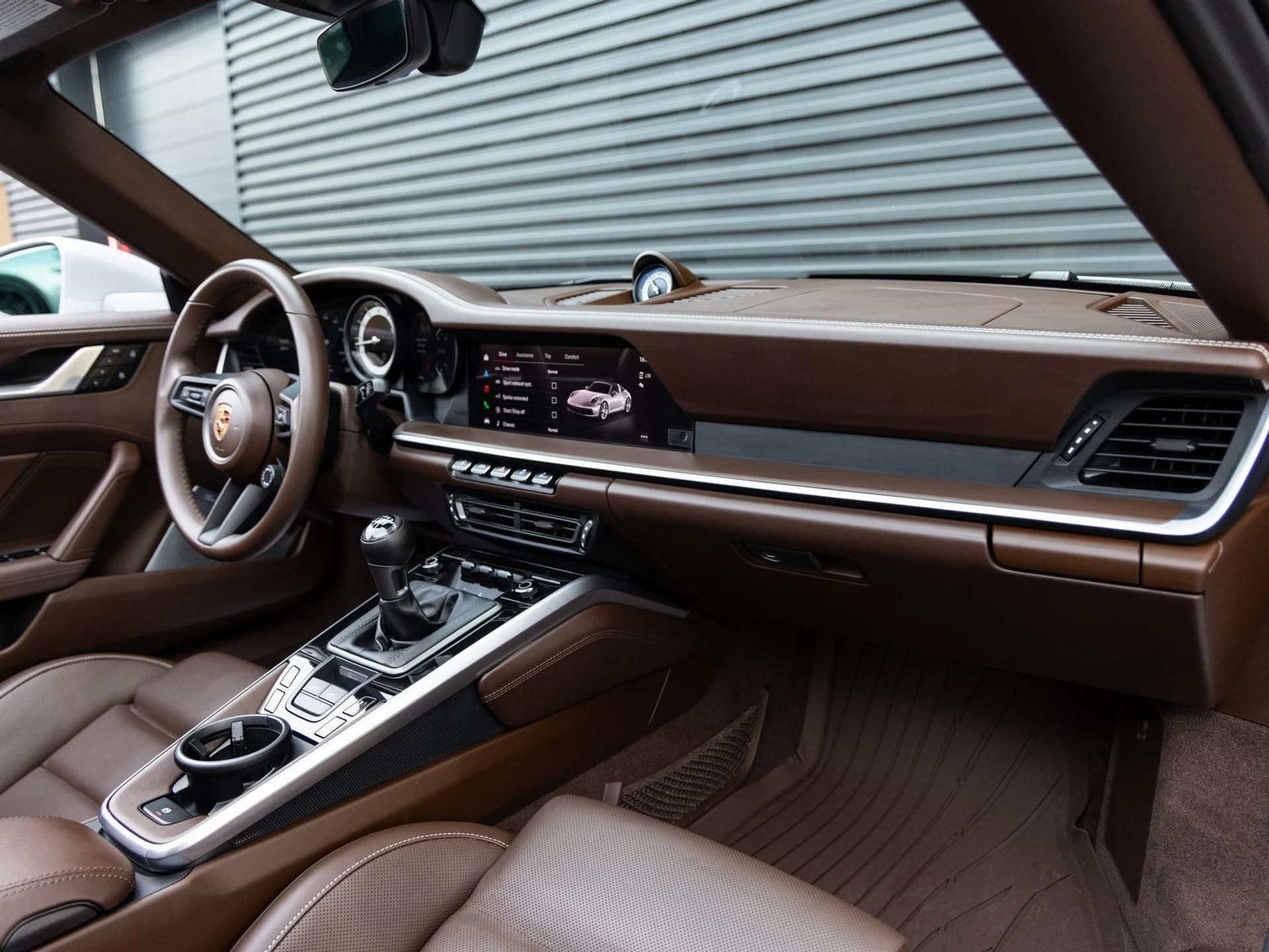 mph032_16579120_33_eed30c13ef