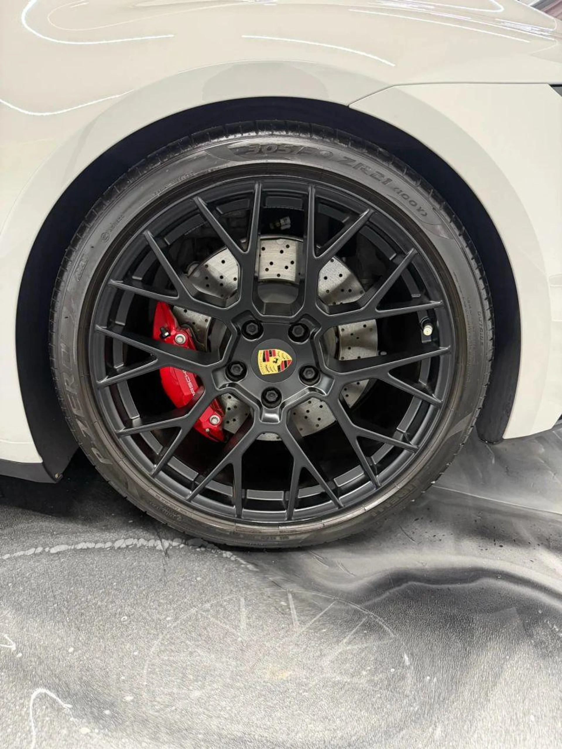 mph032_1661103287_Used_2023_Porsche_911_Carrera_4_GTS_Coupe_2_D_1783726036_40c0eb0c79
