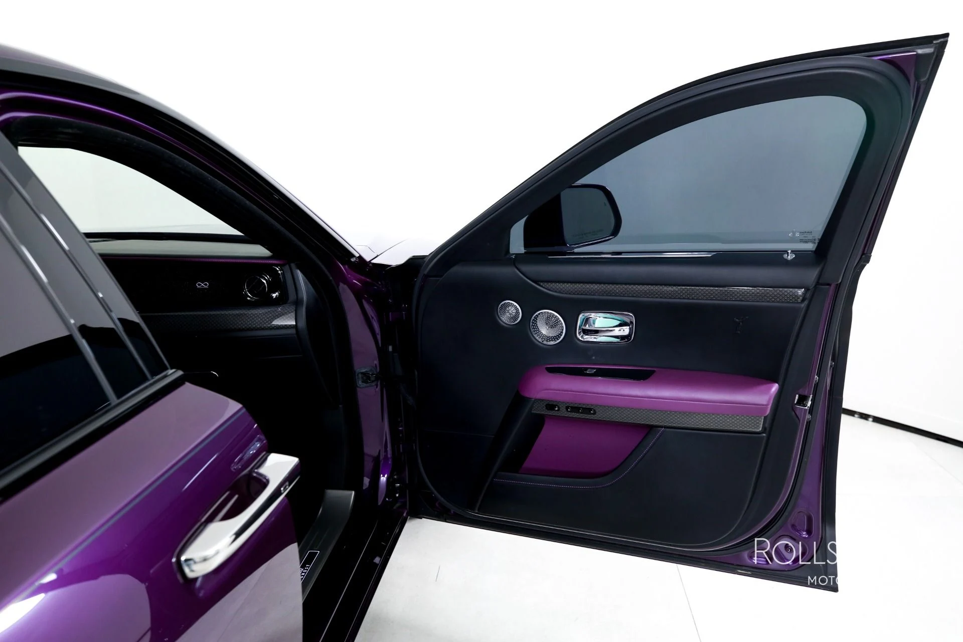 mph032_1666531177_Used_2022_Rolls_Royce_Black_Badge_Ghost_1772490971_d28d1a8ddf