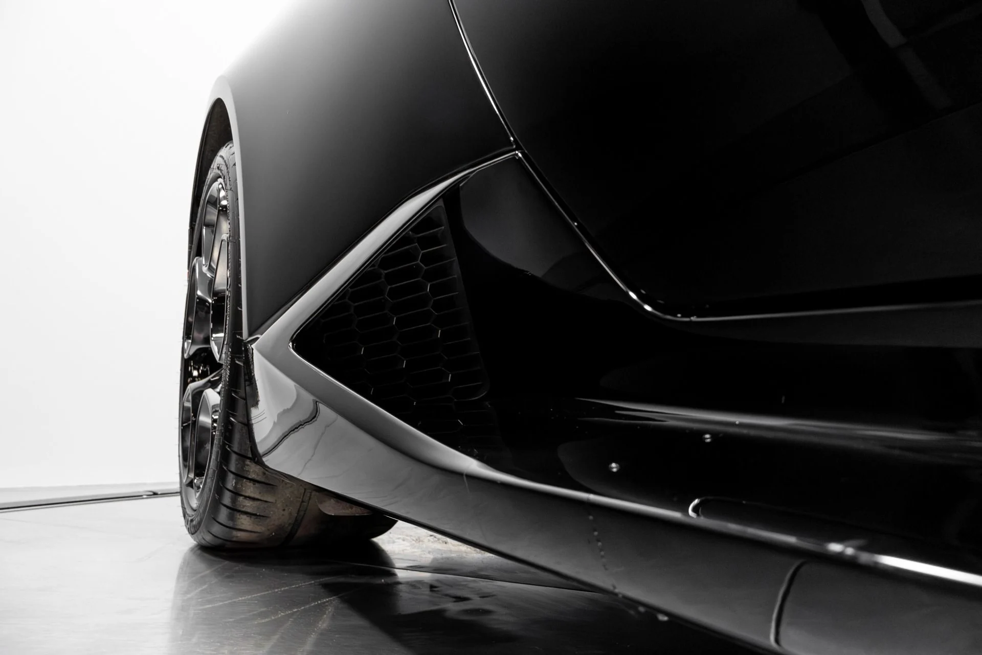 mph032_1676601530_Used_2017_Lamborghini_Huracan_LP_580_2_1771545979_45bc49247d