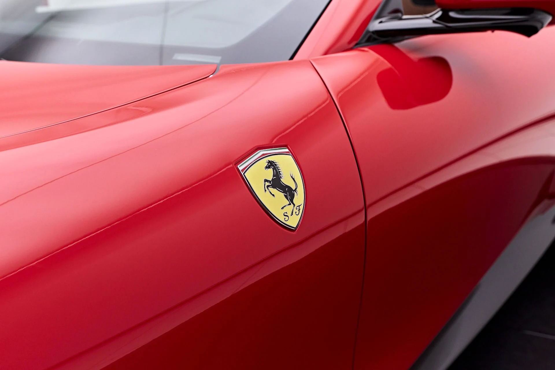 mph032_1684389470_Used_2024_Ferrari_Roma_Base_1757783505_7d48dd5fb2
