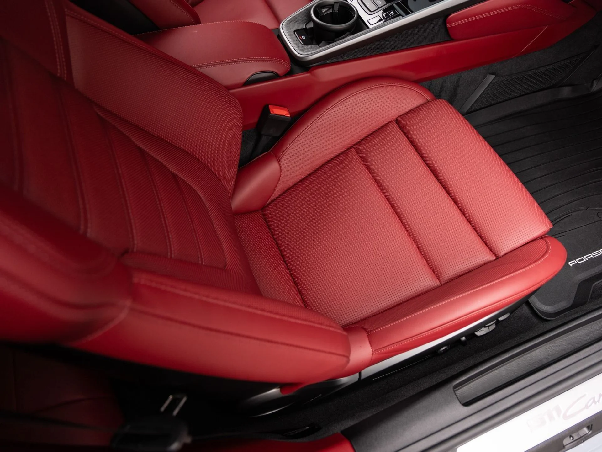 mph032_168536712_33_c670035f69