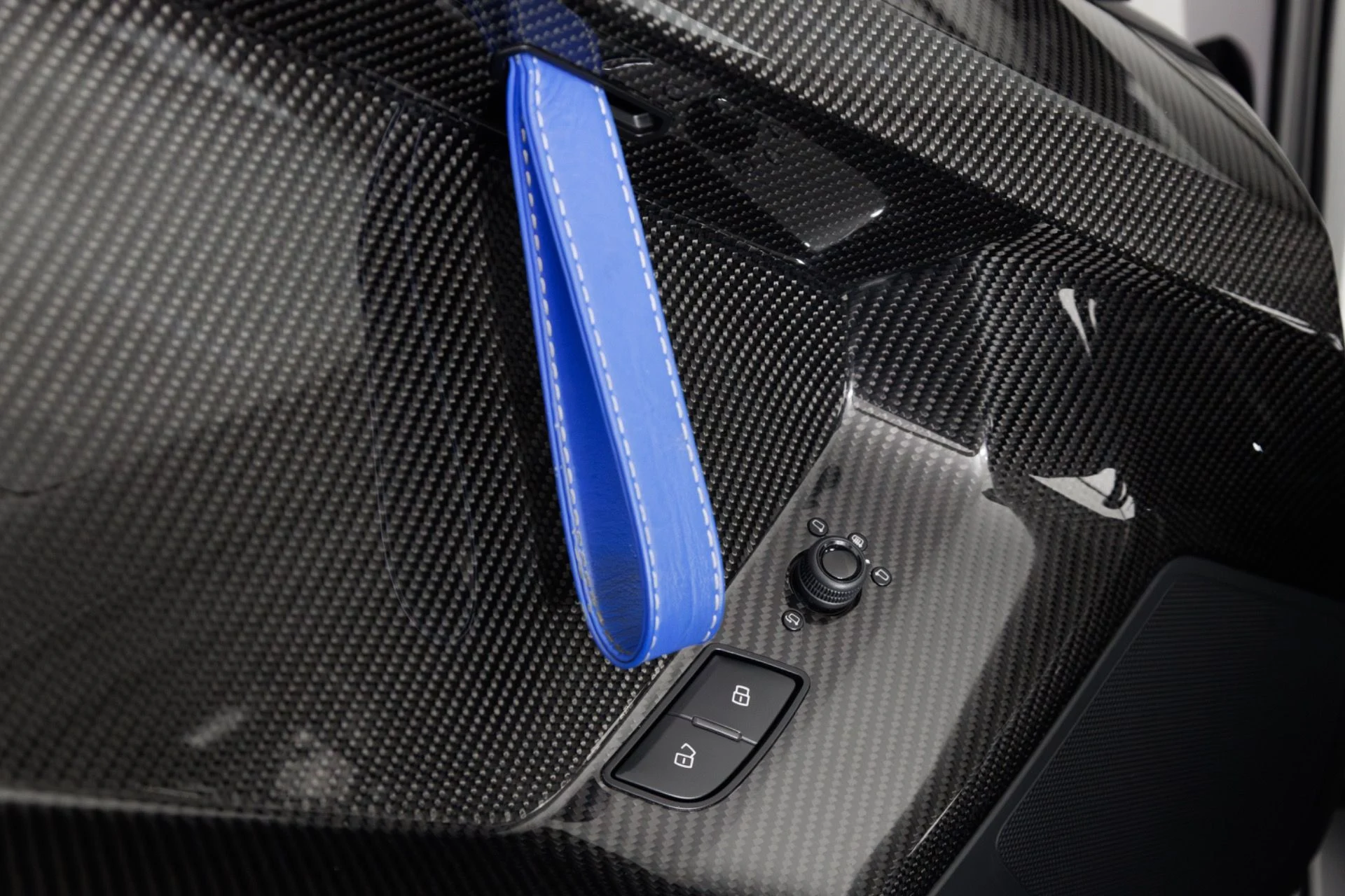 mph032_1686296347_Used_2022_Lamborghini_Aventador_LP_780_4_Ultimae_Roadster_1793224005_5c0e603a12