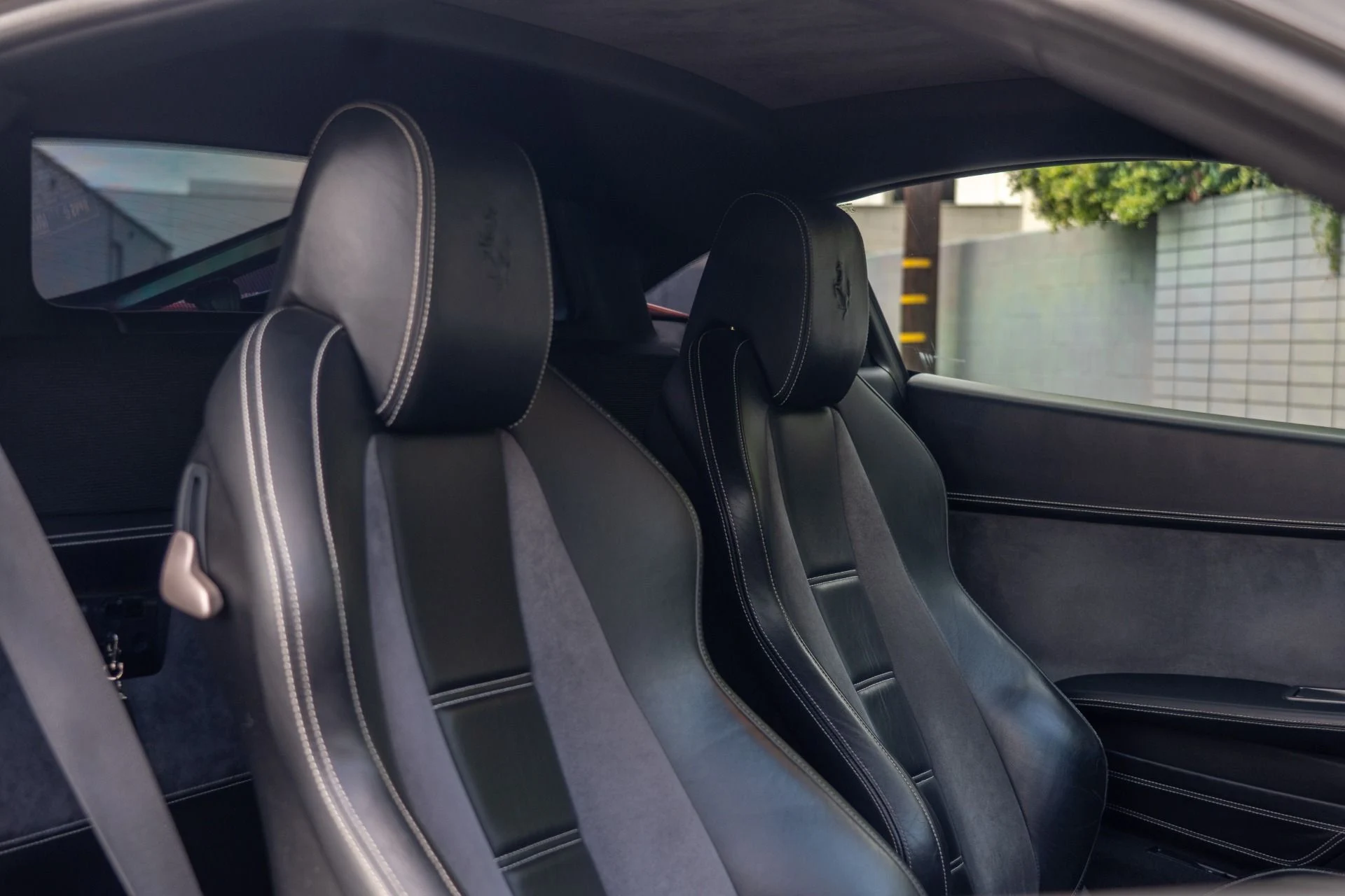 mph032_1697867193_Used_2012_Ferrari_458_Italia_1759348064_b0392ebd46