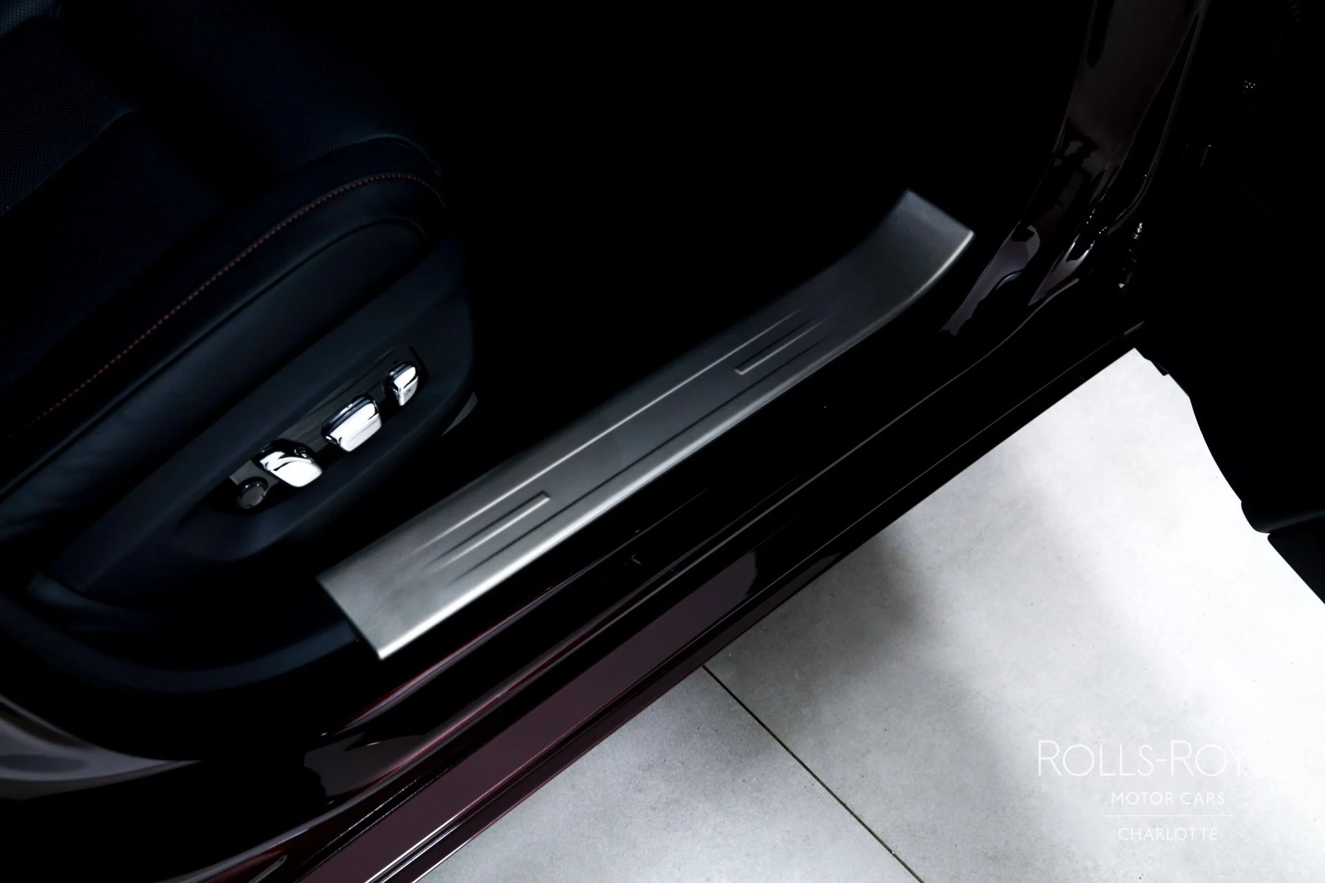 mph032_1705104960_Used_2026_Rolls_Royce_Ghost_1782835790_6035b02ef1