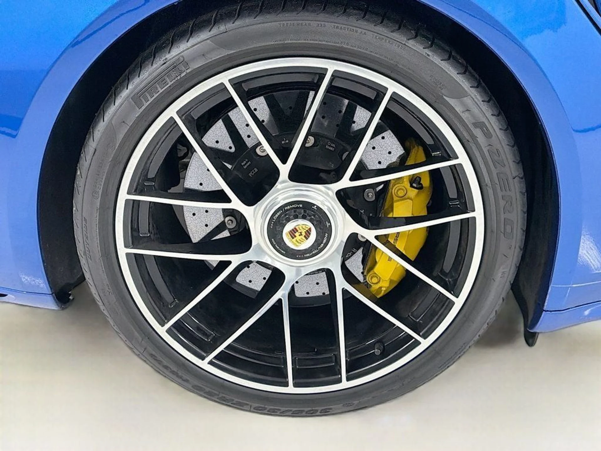 mph032_171368390_ccd87c9d1bd96f8d66195afee8e3b001_95ce8681bd