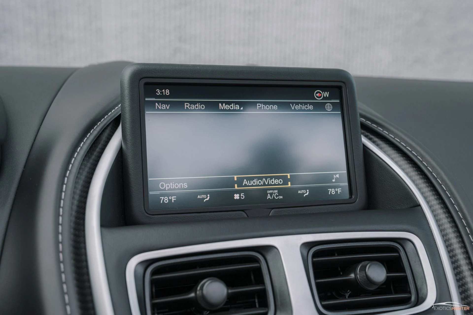 mph032_1714799420_Used_2020_Aston_Martin_DBS_Superleggera_1762814909_238ccdb133